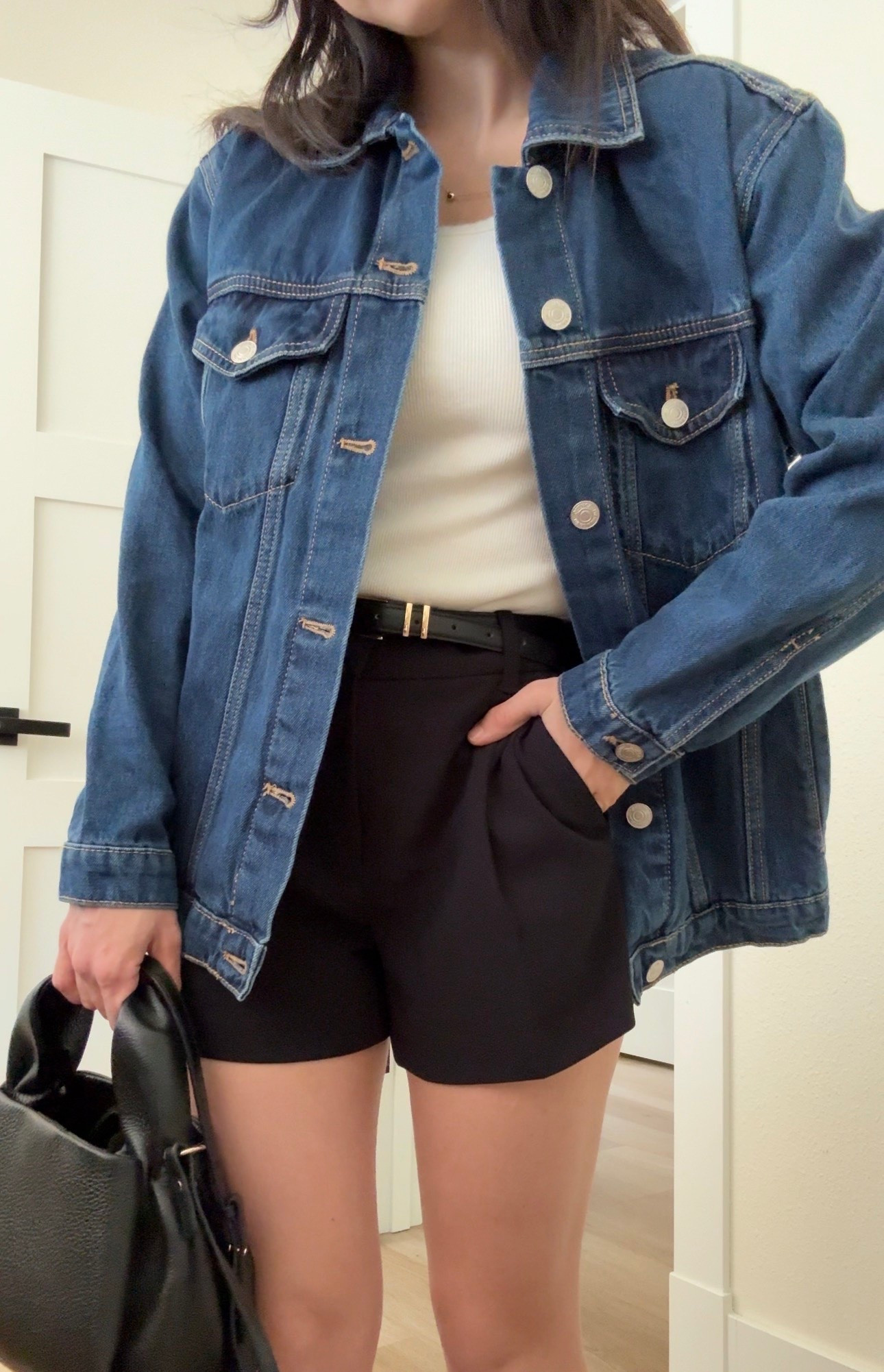 High quality affordable denim jacket!! Wearing XS

#LTKootd #LTKPetite #LTKSaleAlert