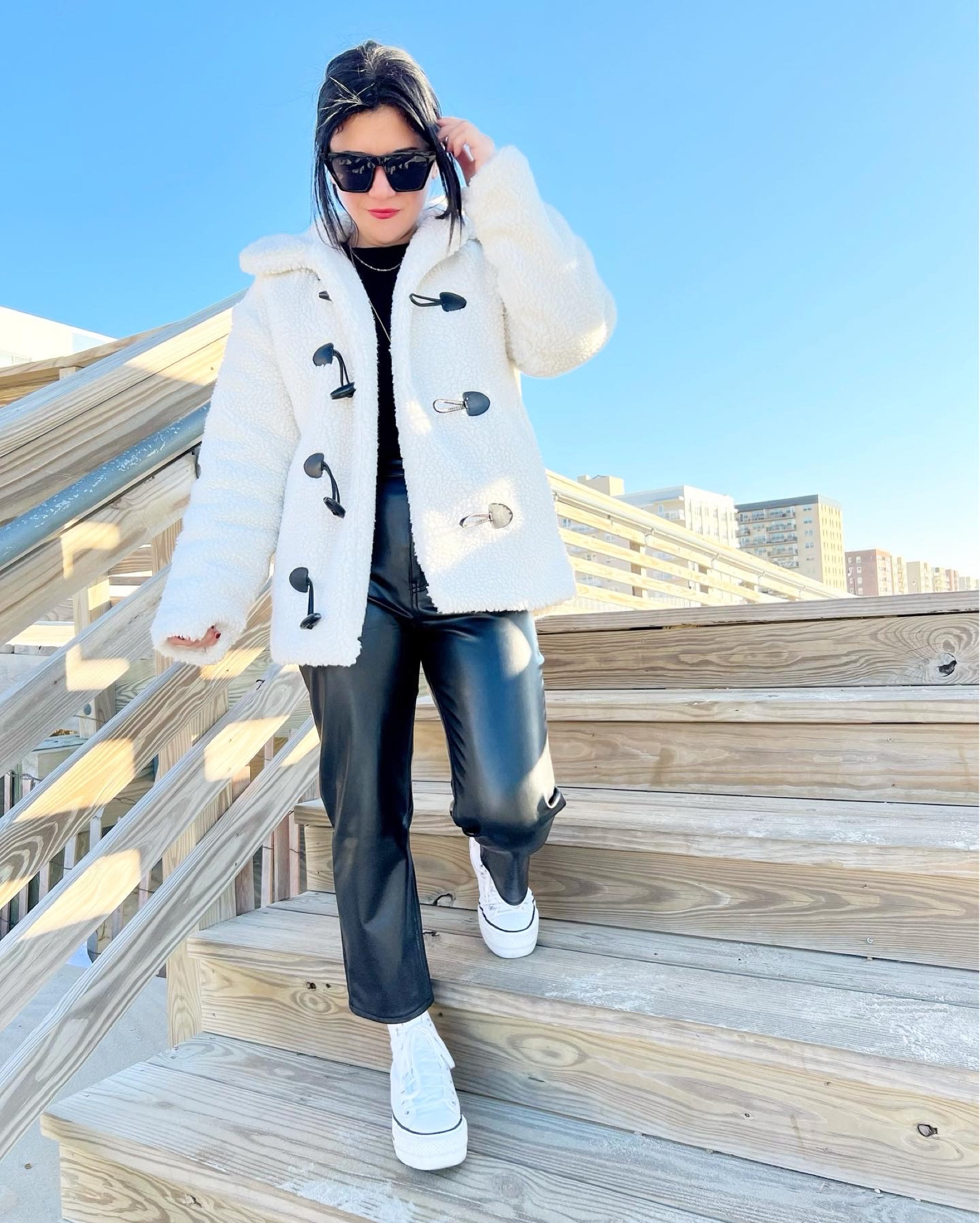 Abercrombie sale is now 30% off plus an extra 15% with code CYBERAF



#LTKSeasonal #LTKsalealert #LTKCyberweek