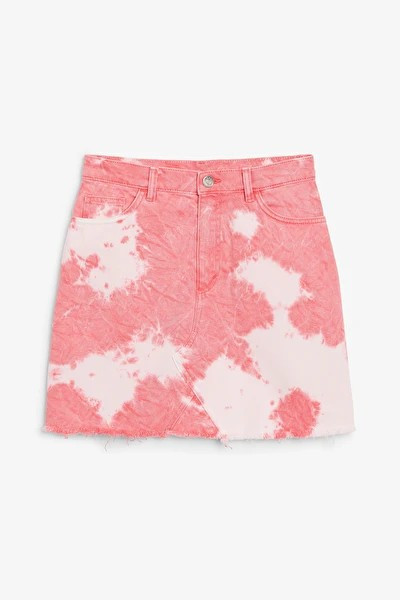 Tie-dye denim skirt - Bleached pink - Skirts - Monki FR | Monki
