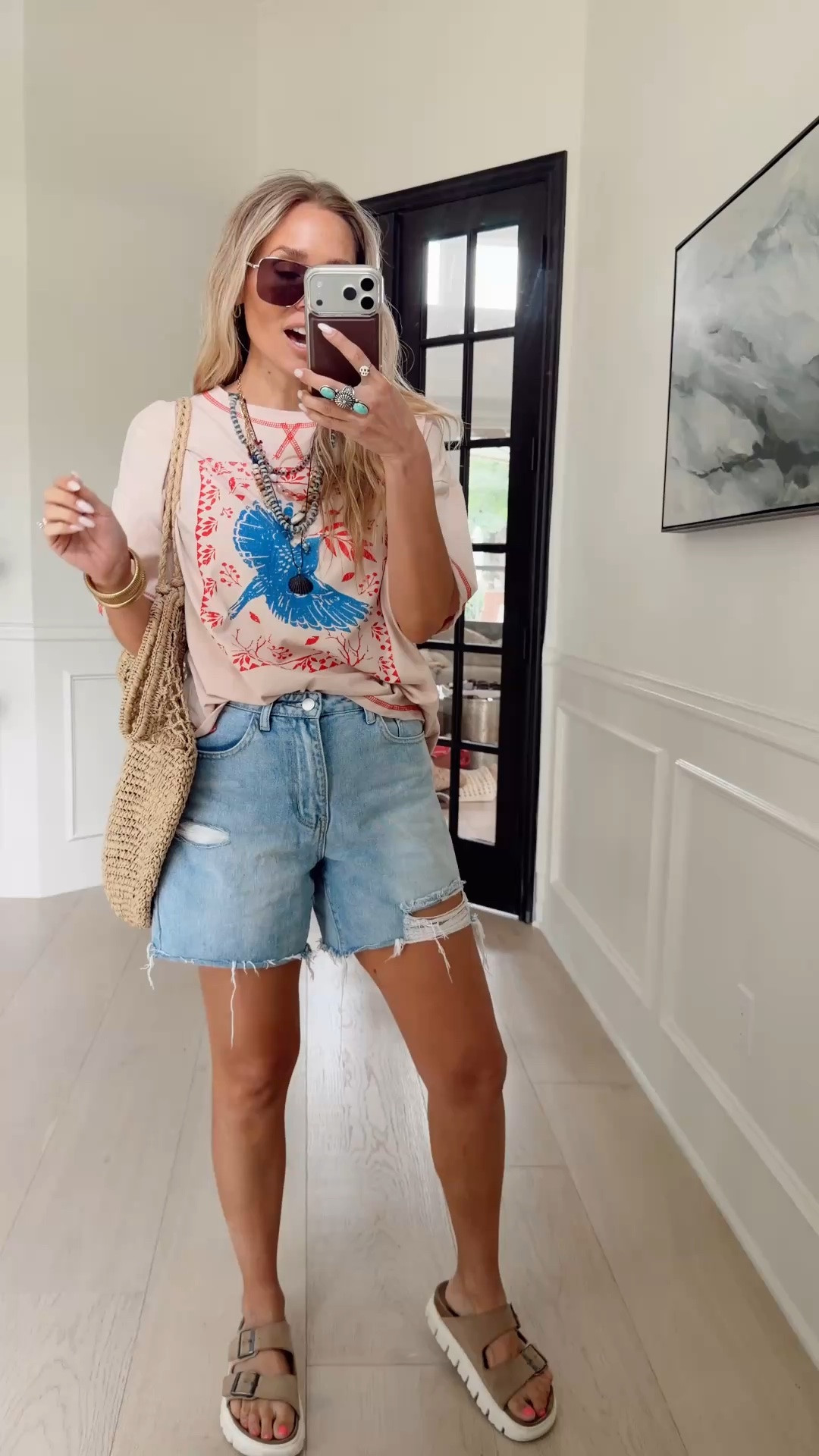 🤍 SALE ALERT🚨 on this Free People inspired graphic tee. It’s only $17 right now 🙌🏼

I went up one size (to a medium) 

5’5” // 120 lbs

#LTKSaleAlert #LTKootd #LTKgrwm