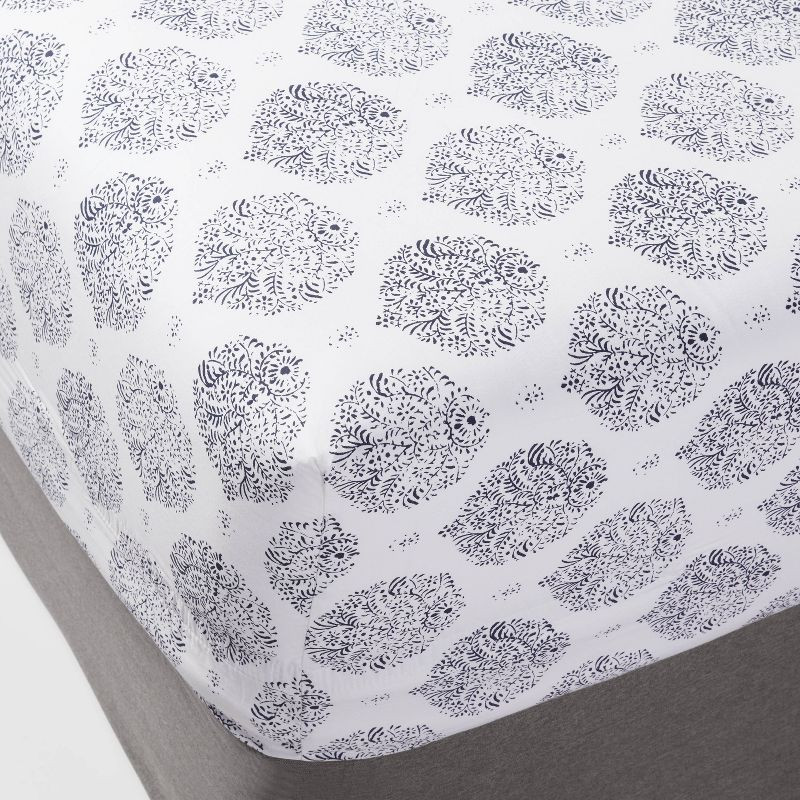 300 Thread Count Ultra Soft Fitted Sheet - Threshold™ | Target