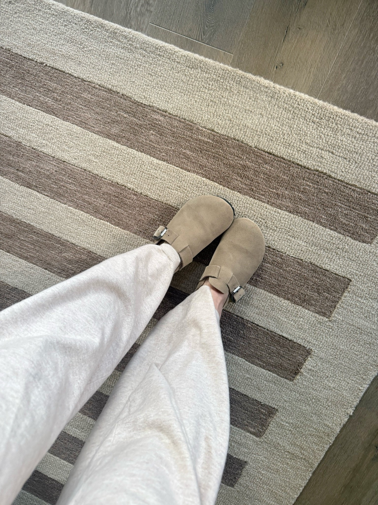 These are the most comfortable clogs! And under $40!!! @Fitory 



#clogs #slipon #womensshoes #birkenstockdupe

#LTKSaleAlert #LTKTravel