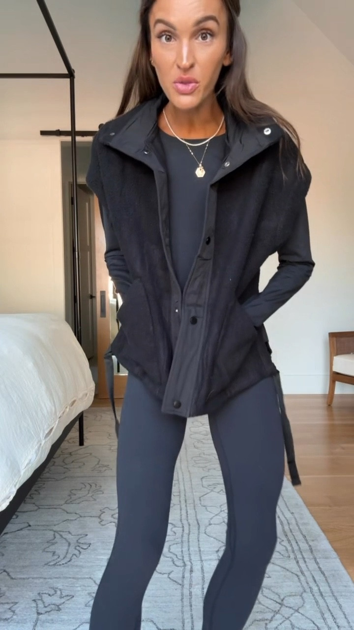 holy moly this amazon vest, y’all 😍
budget friendly and SO cute! 👏🏻


#amazonfind #amazondupe #freepeopledupe #vest

#LTKFindsUnder50