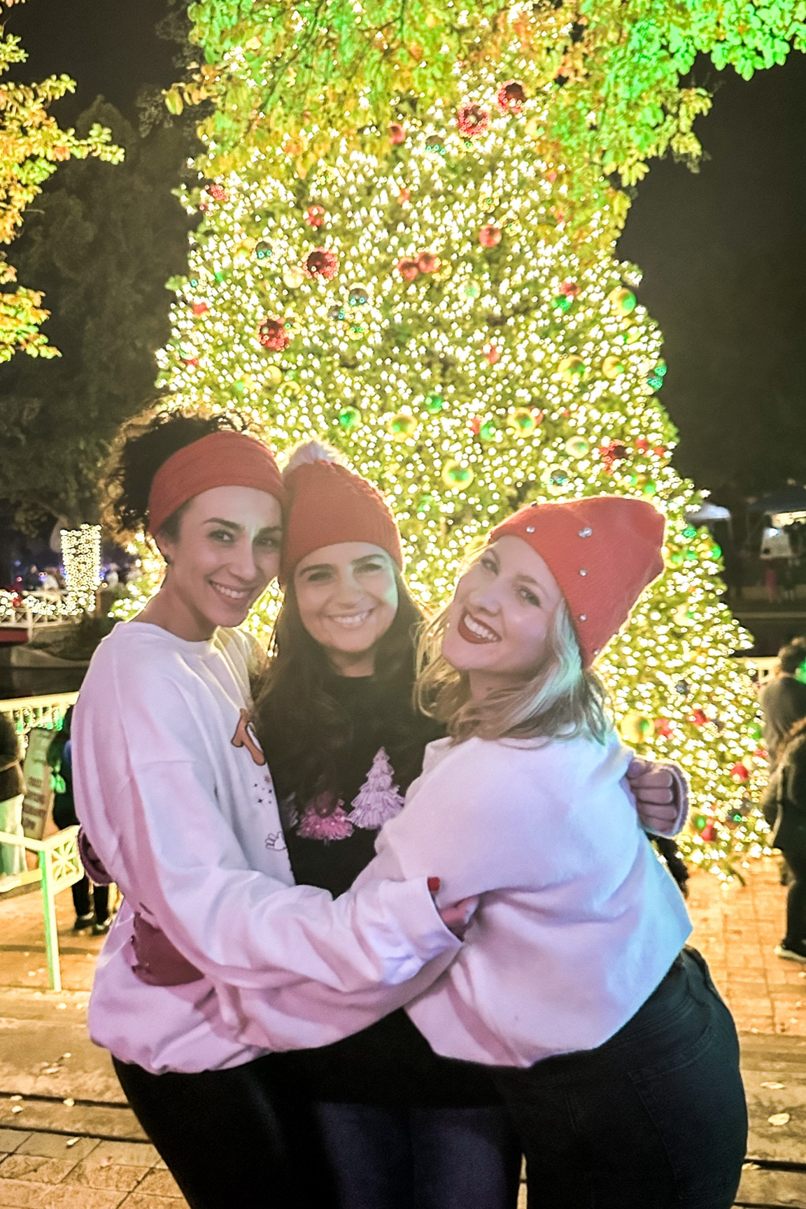 Friends Christmas date! Christmas girls night out outfits, cozy tree lighting outfit ideas. Cute friends Christmas outting matching outfits 🎄❤️

#LTKHoliday #LTKSeasonal #LTKstyletip