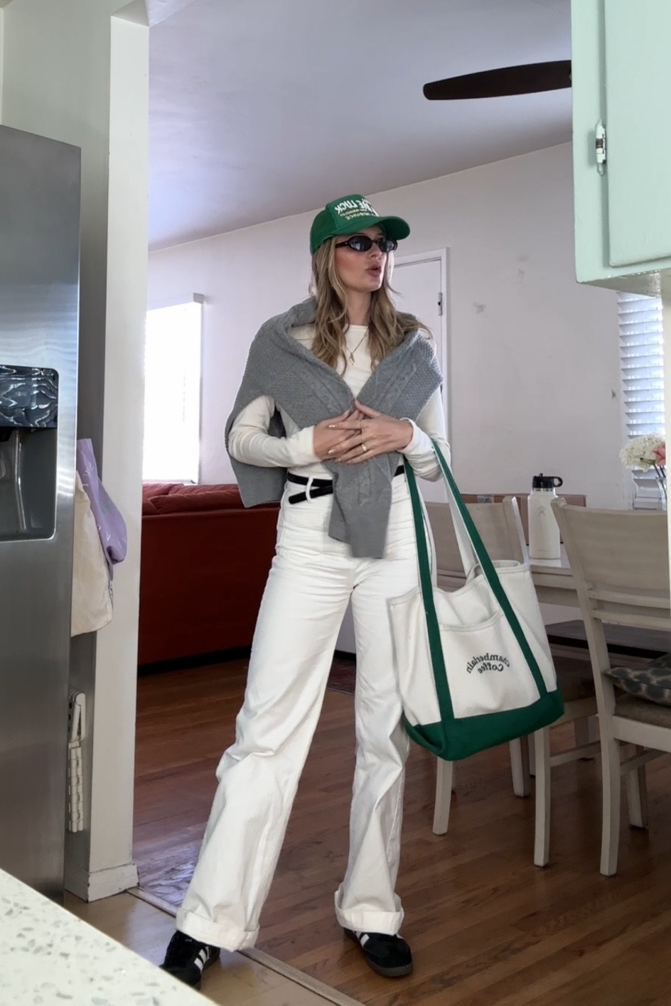 Jeans are Sezane - the 70s trousers 🤍
Bag from chamberlaincoffee.com
Hat is wish me luck 🍀 