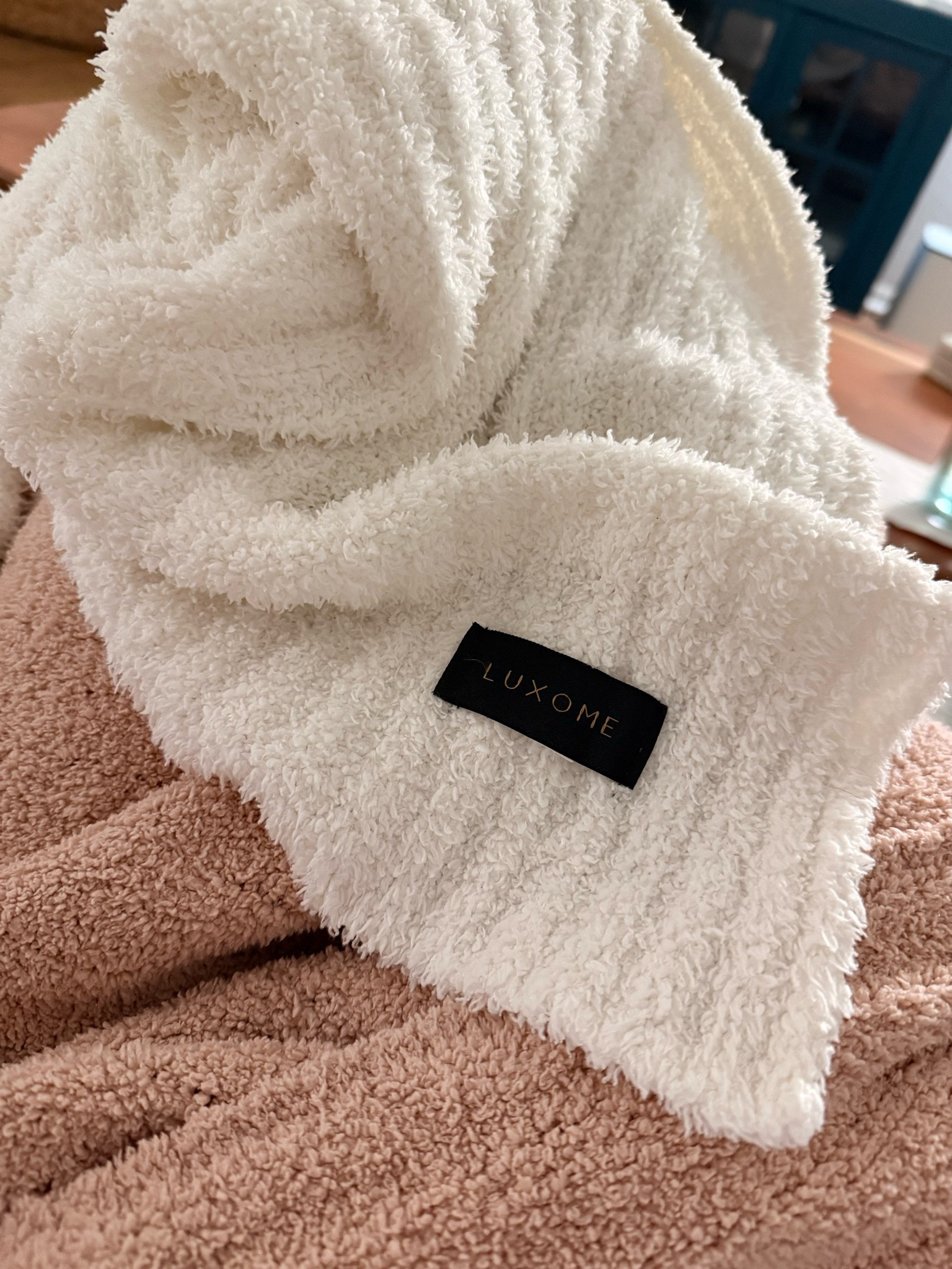 Cozy season is upon us and you will want the best throw blankets! Luxome is a go-to in our house for throw blankets! They are ultra-soft and just heavy enough to keep you cozy without over heating! They have a color for every scheme! You gotta buy yours now!

#LTKdayinmylife #LTKHome #LTKSeasonal