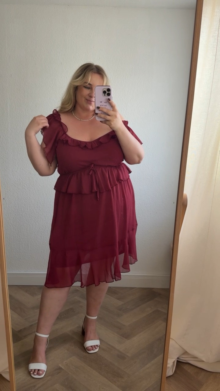 Outfit of the day 🌸

15 % sparen bei Bon Prix mit dem Code: bp15beauty
(Gültigkeit: 13.07. -einschl. 15.07.2026; 15% auf Alles; einmalig einlösbar pro Kundin; gilt in DE App & Webshop)

#plussizefashion #muster #kleid #curvy #summerdress

#LTKdeutschland #LTKkleider #LTKplussize
