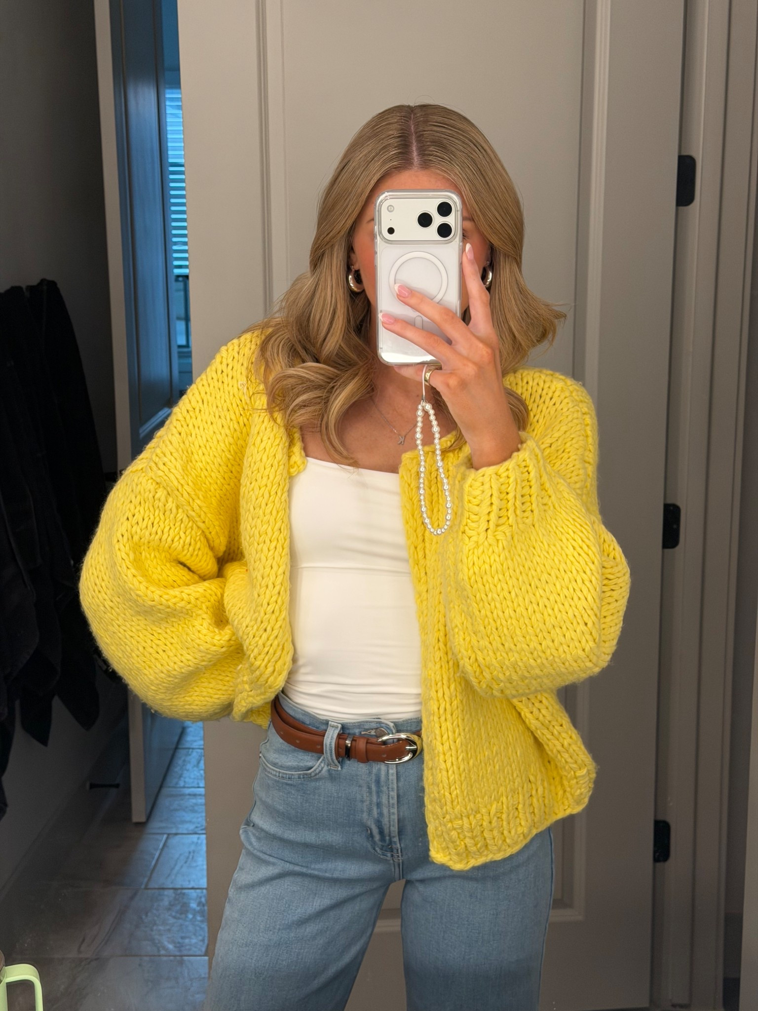 Casual work fit💛 

Jeans | cardigan | casual | yellow | tank top | ootd | light wash jeans | office fashion

#LTKgrwm #LTKootd #LTKmorningroutine