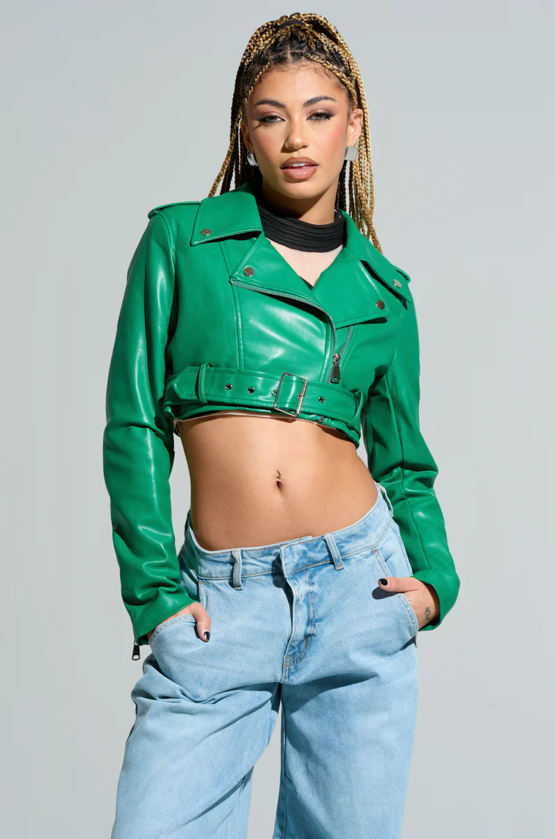 TRIO ESSENTIAL CROPPED MOTO IN GREEN | AKIRA