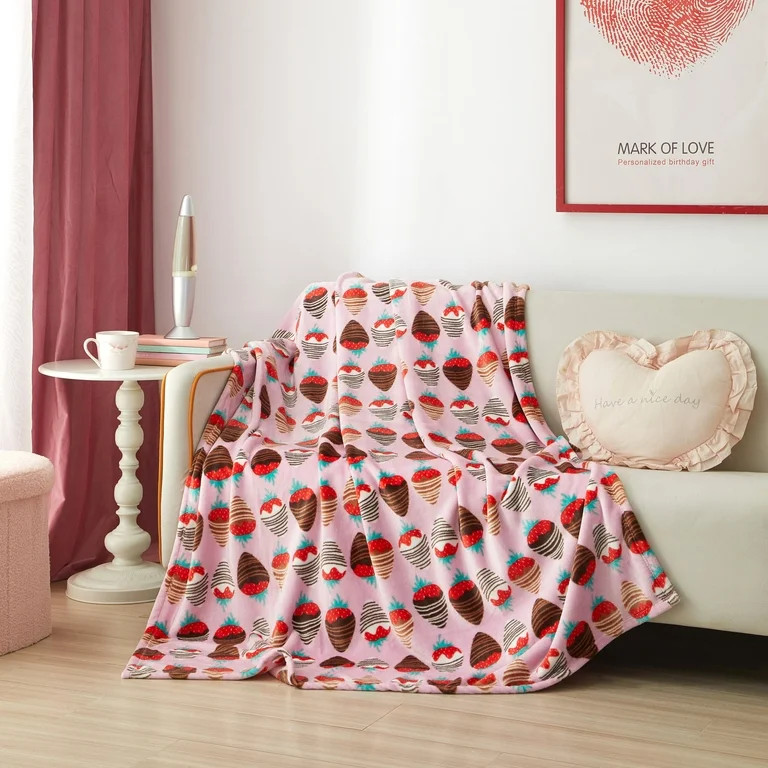Chocolate Strawberry Valentine's Day Plush Throw Blanket 50" x 60", by Way to Celebrate, All Ages... | Walmart (US)