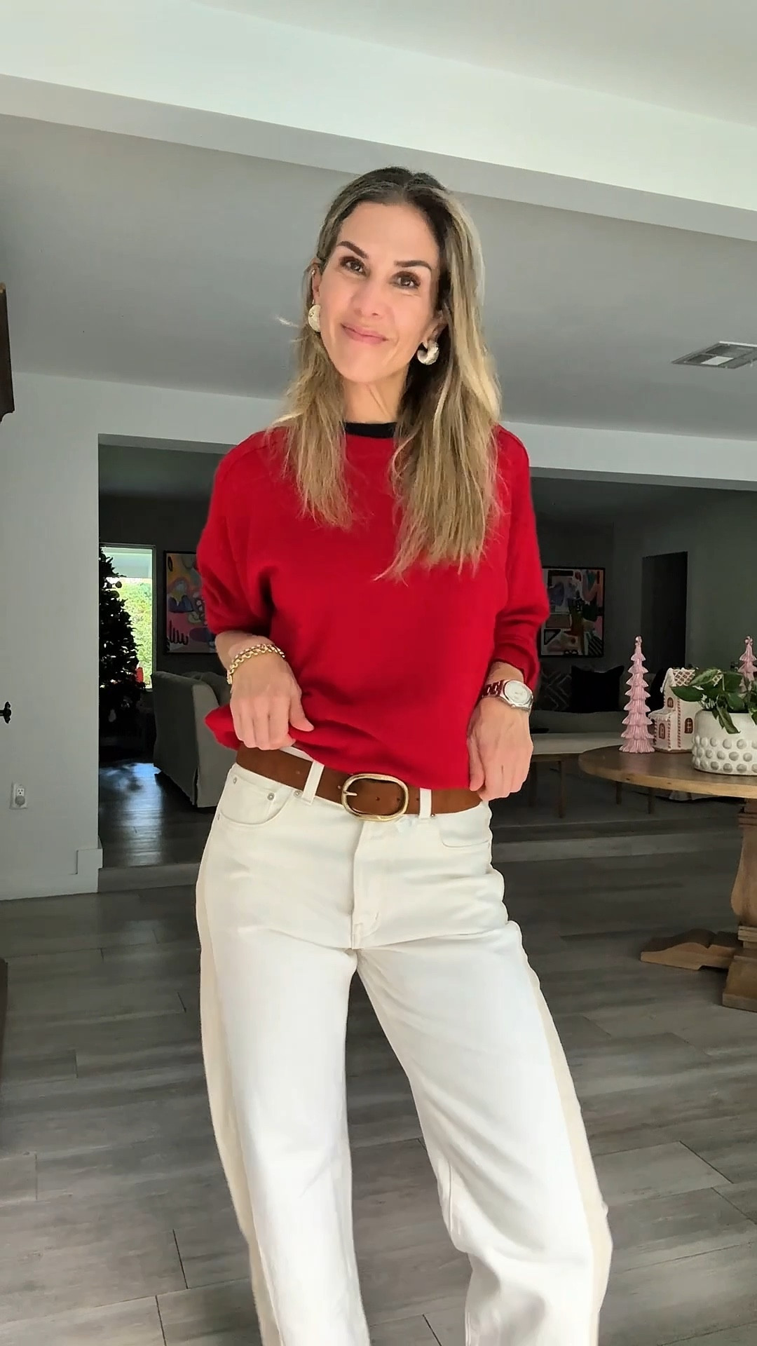 Madewell look 🤍 todo 40 a 50% off con el Código "Extra” 
(Referencia de tallas) 
Barrel jeans crema — talla 27 
Suéter Merino Wool rojo — talla M
Cinturón cuero marrón — talla S

@madewell #madewell #madewellpartner #ad 

#LTKGiftGuide #LTKgrwm #LTKHoliday