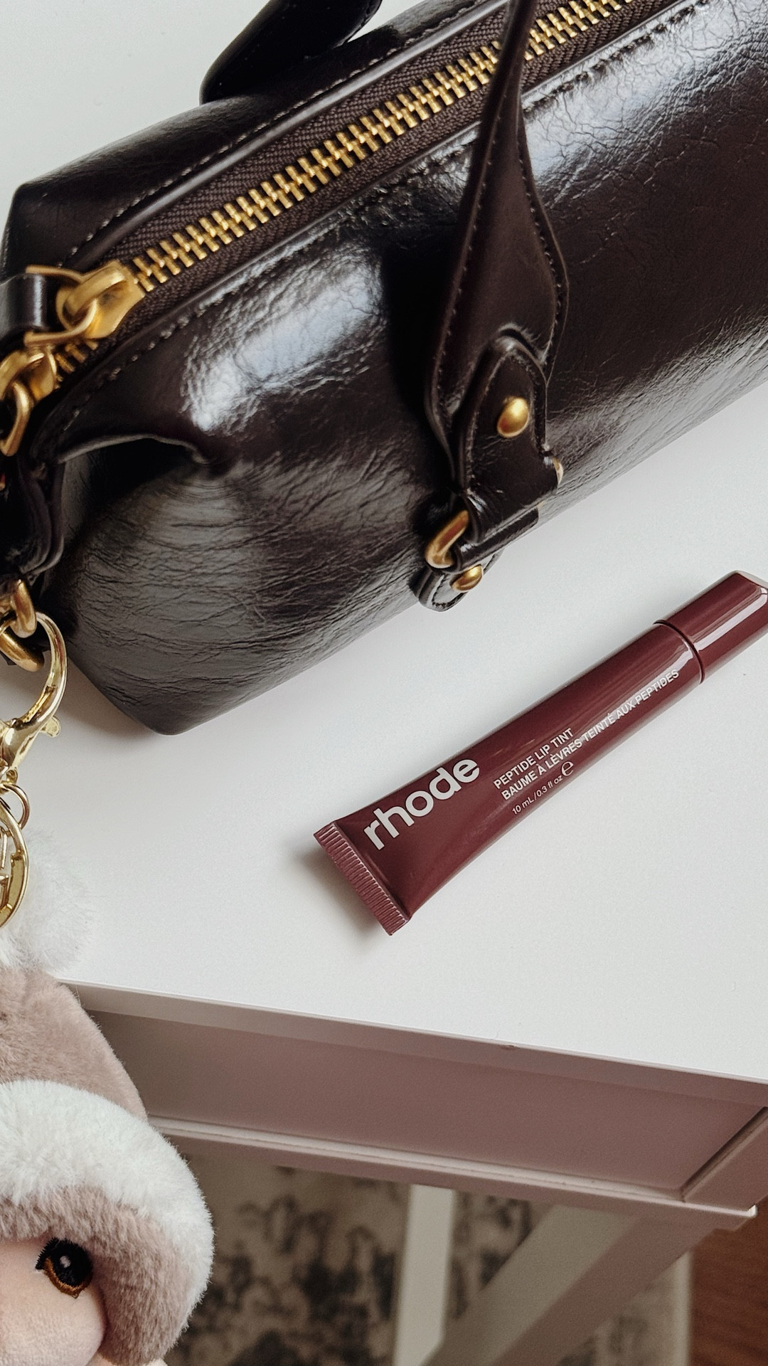 The ultimate lip combo this winter!

Rhode Peptide Lip Tint: pbj 🥜🍓
Kylie Plumping Lip Liner: pecan
Kylie Lipstick: if looks could kill

#LTKgiftguide #LTKbeauty #LTKwinter