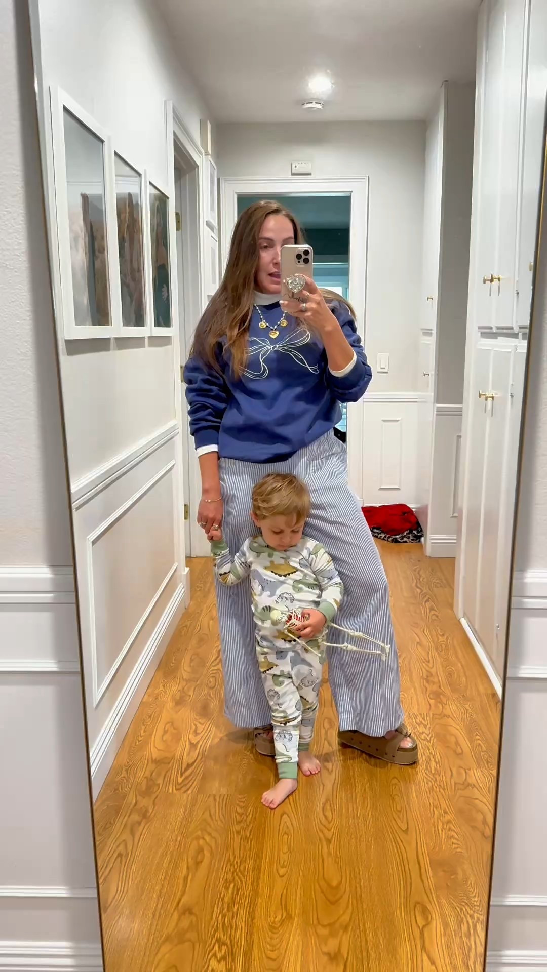 Travel Outfit or mom outfit for the day 

#LTKStyleTip #LTKFindsUnder50 #LTKShoeCrush