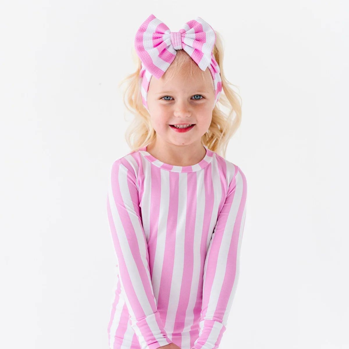 Tickle Me Pink Biggie Bow | Bums & Roses