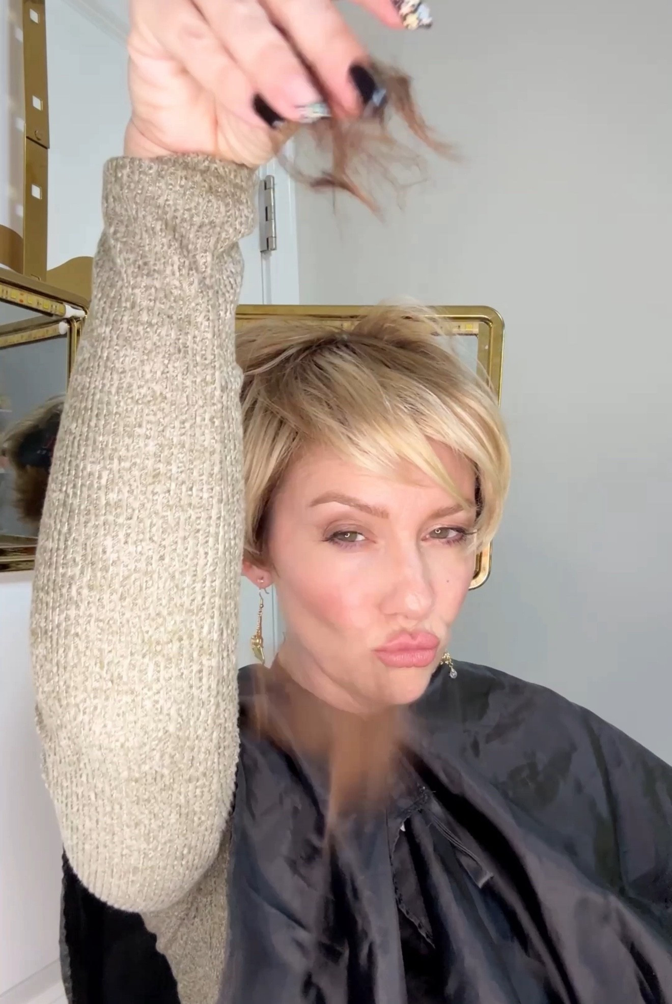 Haircut time 

#LTKdayinmylife #LTKgrwm #LTKBeauty