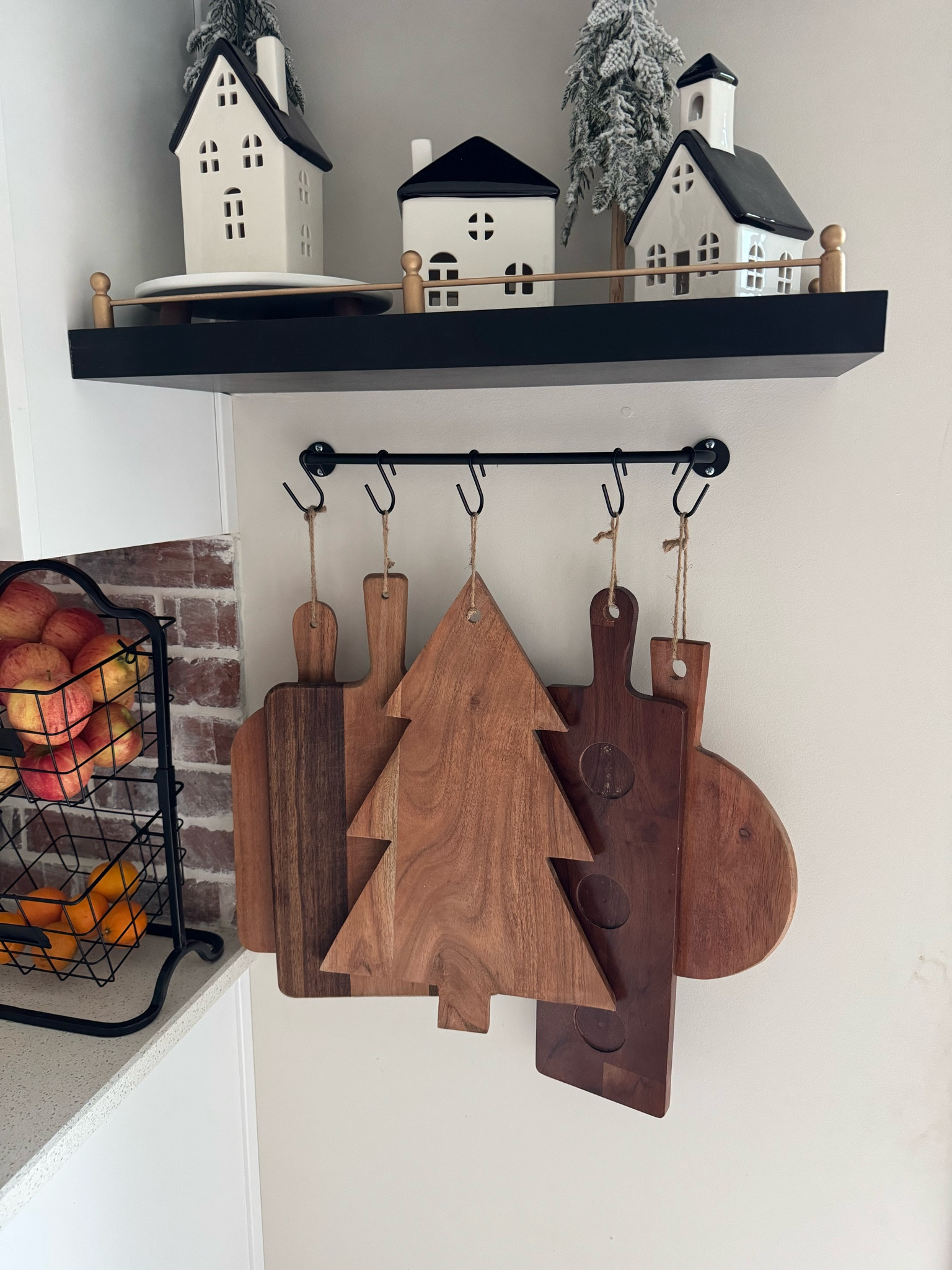 DIY Hanging Cutting Board Display

#LTKHoliday #LTKGiftGuide #LTKHome