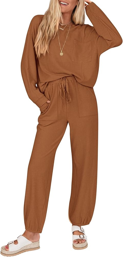 KIRUNDO Lounge Sets for Women 2025 Fall Travel Airport Outfits Ribbed Knit Tops Jogger Pants Trac... | Amazon (US)