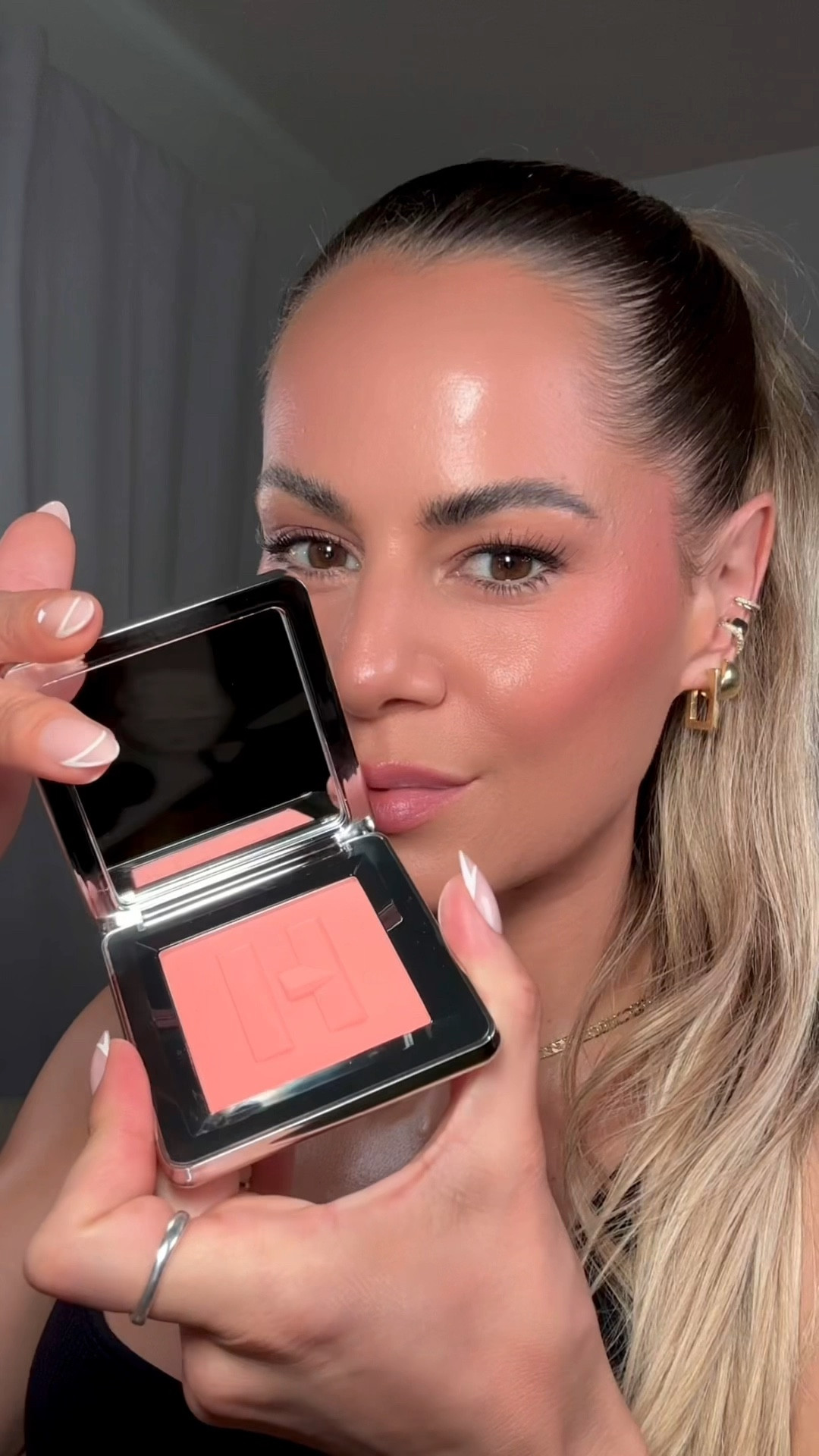 Hauslabs Color Fuse Blush in Pomelo Peach 🍑 It's absolutely stunning! It gives you this gorgeous, natural glow, like you've just come back from a beach vacation. The color is so versatile, it literally goes with everything. And the best part? It blends seamlessly. You need to try it!

Best Blush, Long Lasting Blush, Natural Looking Blush, Blush for Fair Skin, Blush for Dark Skin, Matte Blush, Shimmer Blush, Cream Blush, Powder Blush, High Pigment Blush, Blush Palette, Affordable Blush, Luxury Blush, Blush for Sensitive Skin, Organic Blush

#LTKbeauty #LTKGiftGuide #LTKfindsunder50