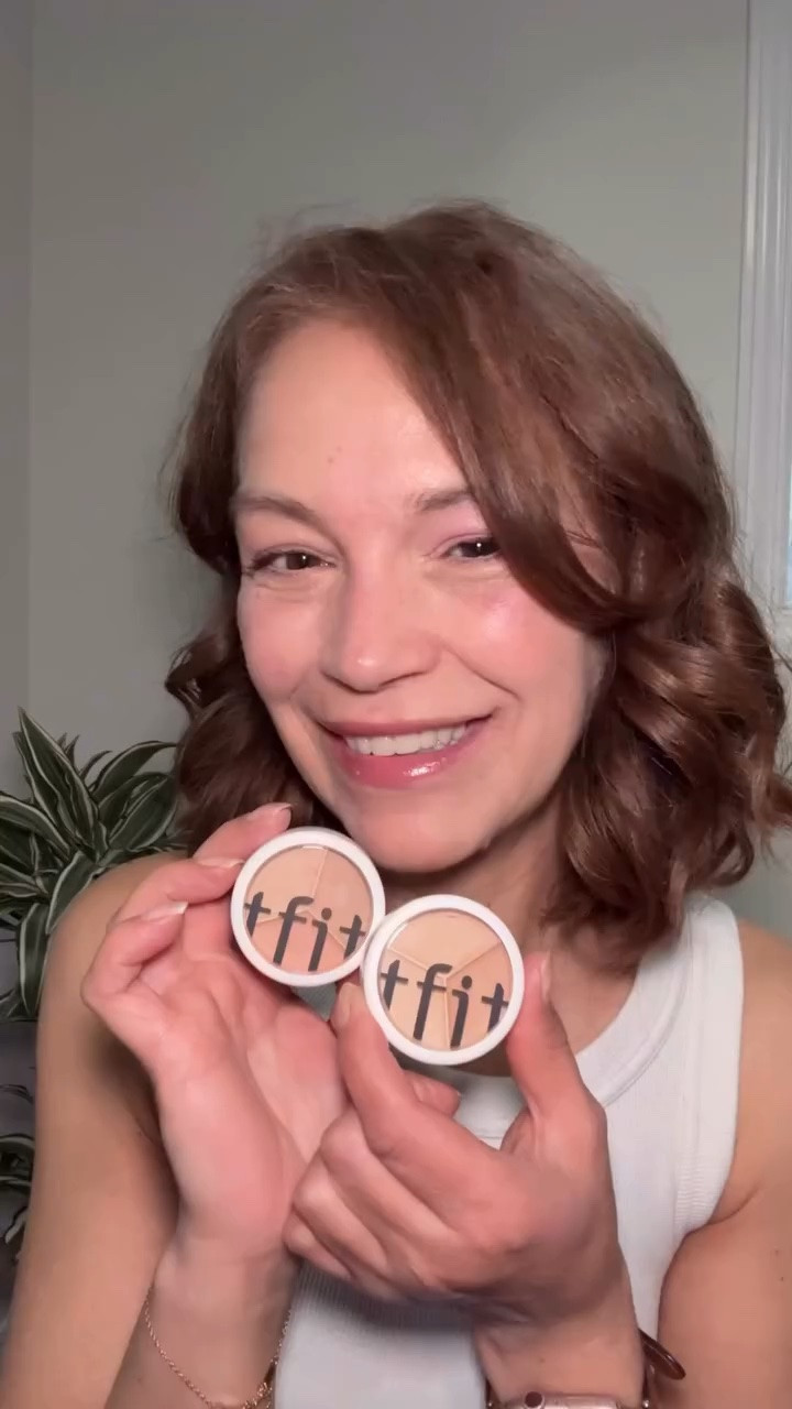 Soft glam starts with a good base 🤍✨

Finally tried TFIT and now I get the obsession.

#tfit #makeupreel #softglam #beautycreator #grwm