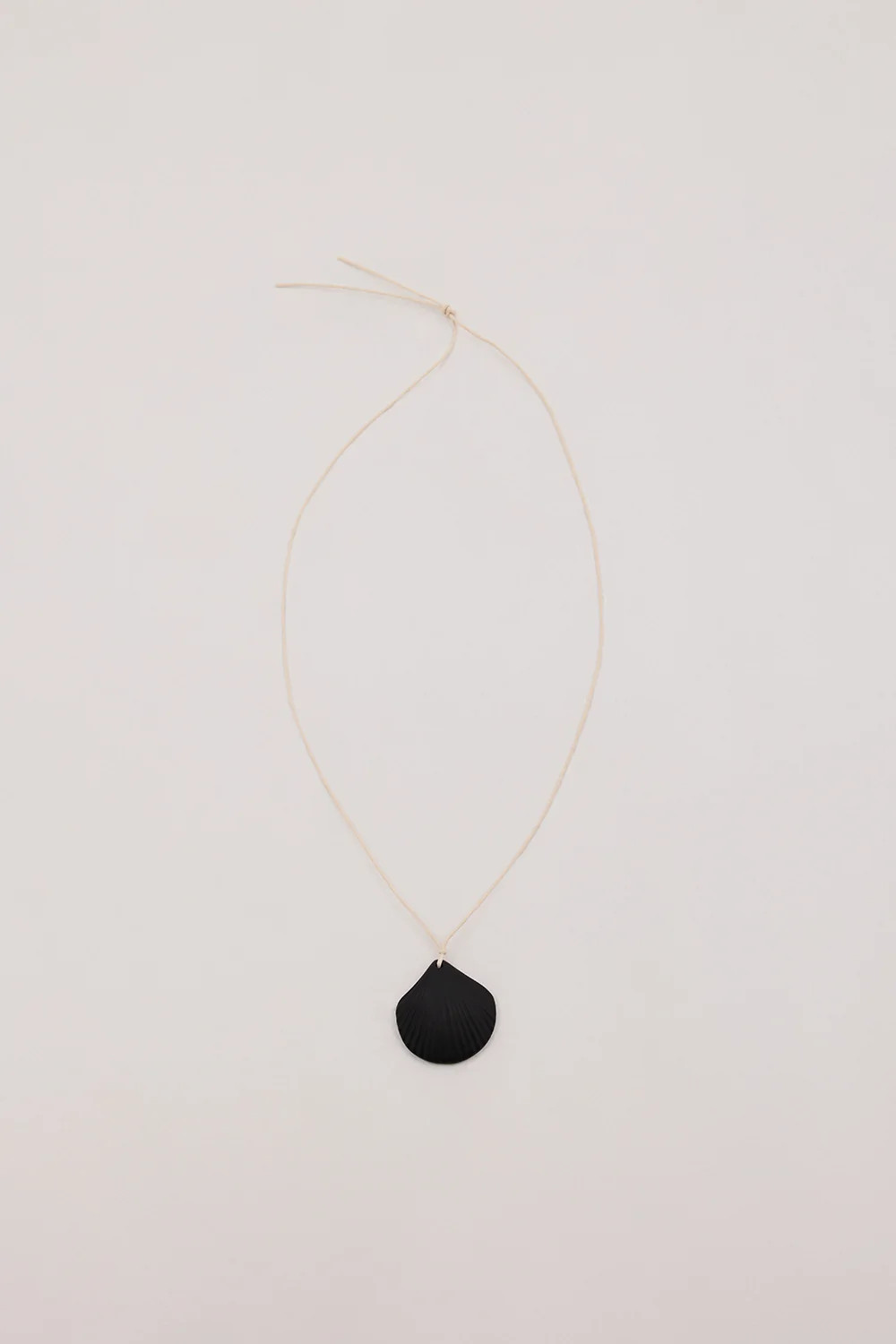 HEAVEN MAYHEM ASTER NECKLACE BLACK | DISSH