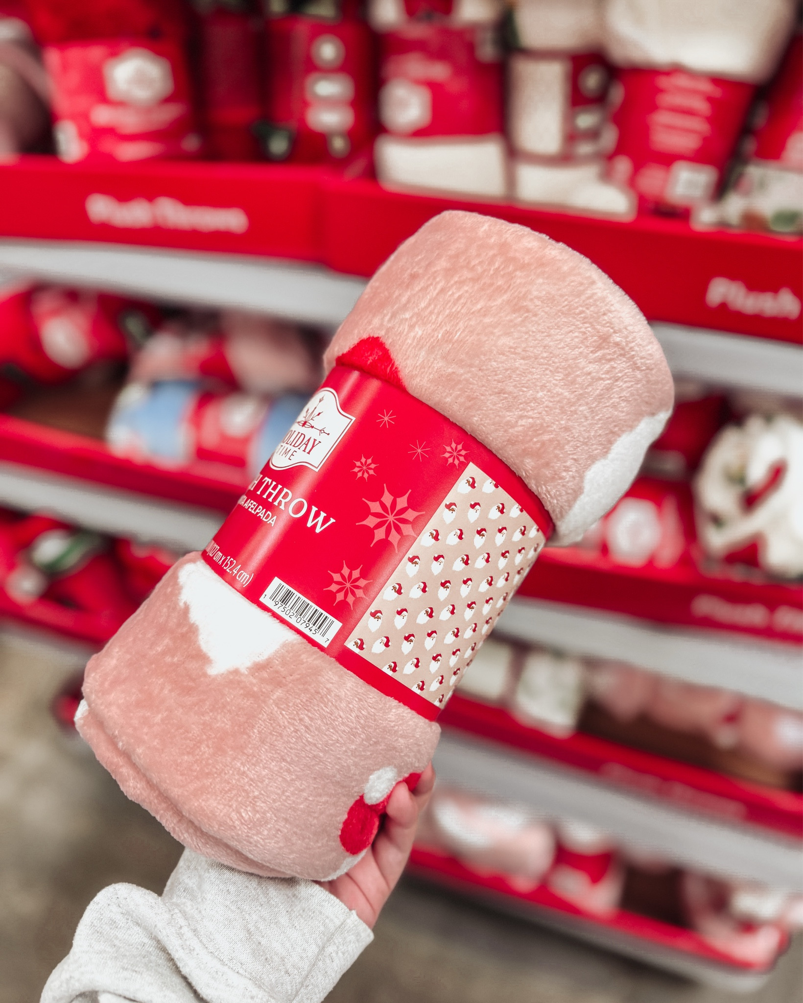 the cutest Christmas throw blanket for less than $6! 🎀🎄❄️🤎

#LTKSeasonal #LTKHoliday #LTKHome