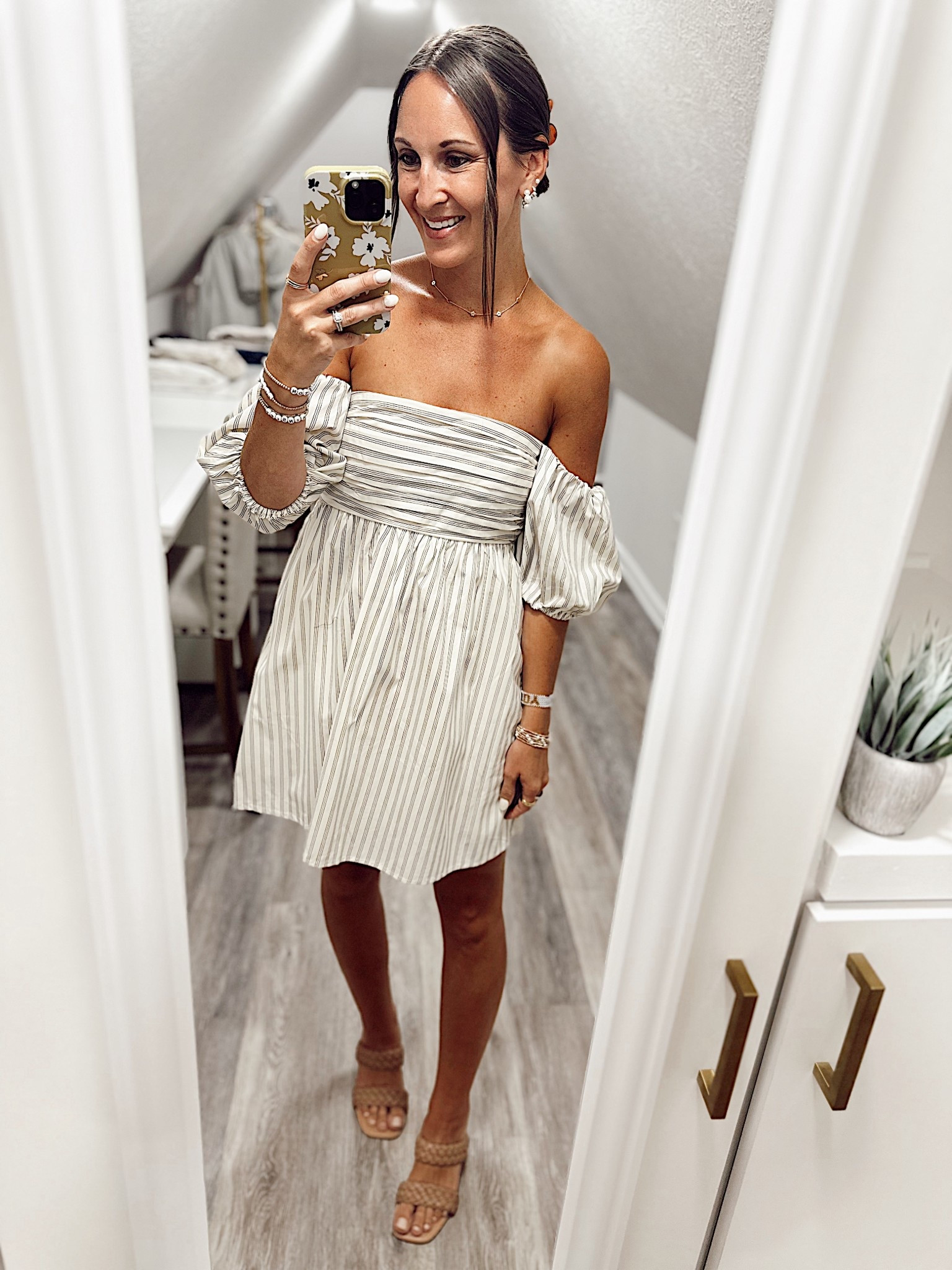 Date night look 


#LTKSeasonal #LTKStyleTip #LTKFindsUnder50