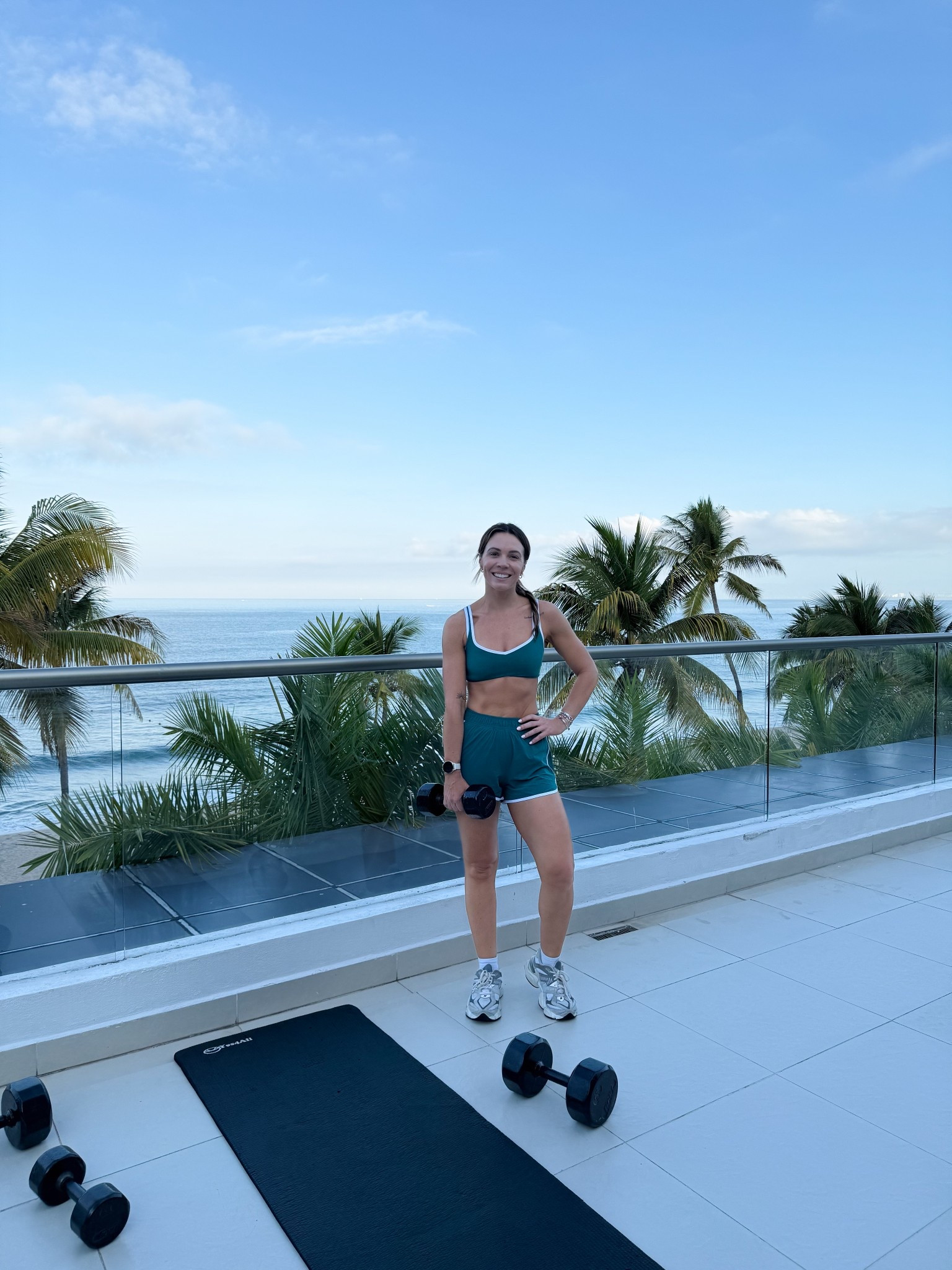 workout look 🎧💪🏻

#LTKSeasonal #LTKActive #LTKSaleAlert