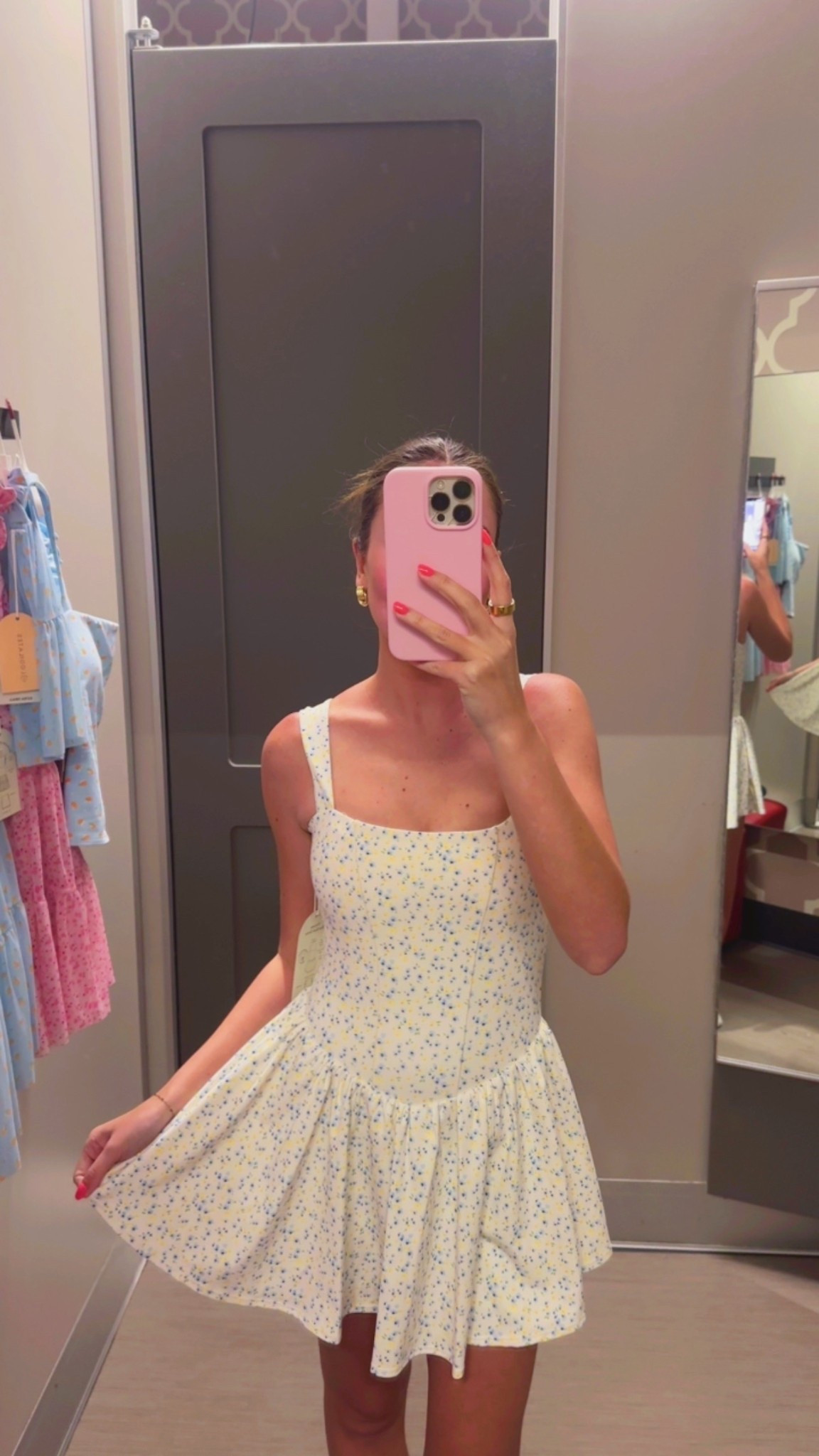 White floral athletic dress ! New Blogilates mommy & me collection at target try on haul💕 target finds, target style, target fashion, affordable fashion, activewear, athleisure, cute workout outfits, outfit ideas, outfit inspo, Popflex active, matching outfits, spring outfits, summer dresses, Disney outfits 


