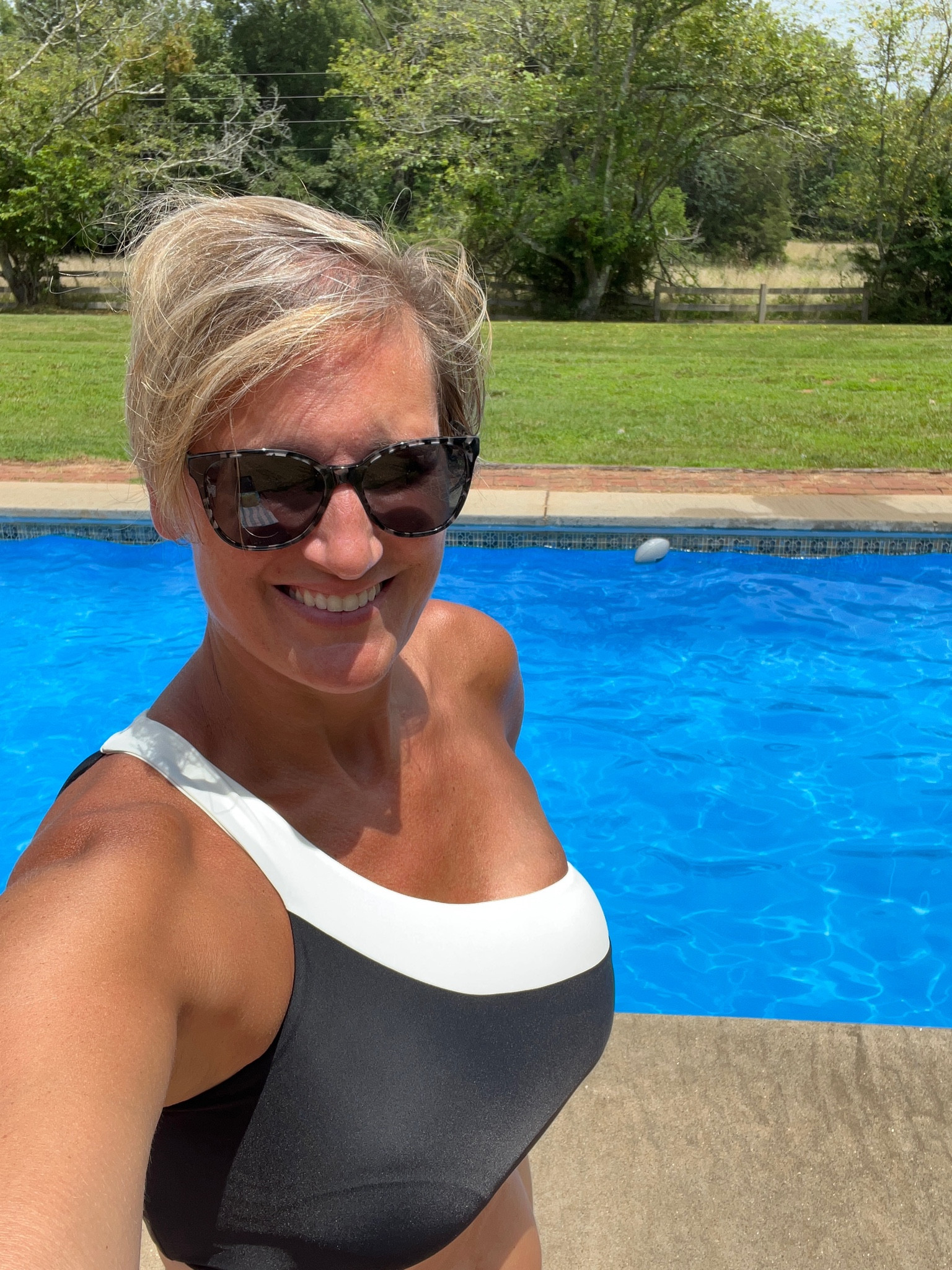 Mom friendly bikini. So flattering and comfortable! 👏 

#LTKSeasonal #LTKswim #LTKsalealert