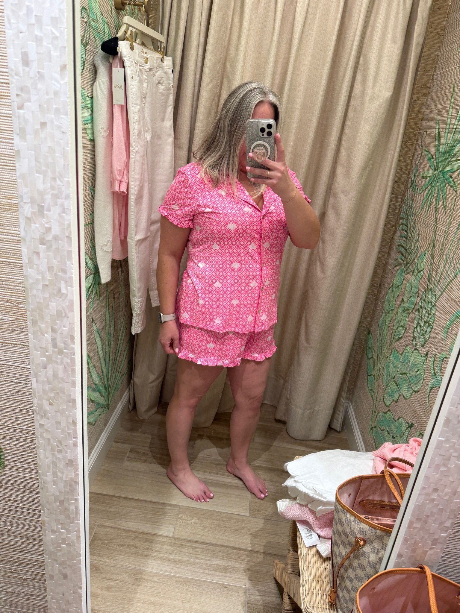 Lilly Pulitzer valentines pajamas sleep pjs 

#LTKSeasonal #LTKMidsize #LTKStyleTip
