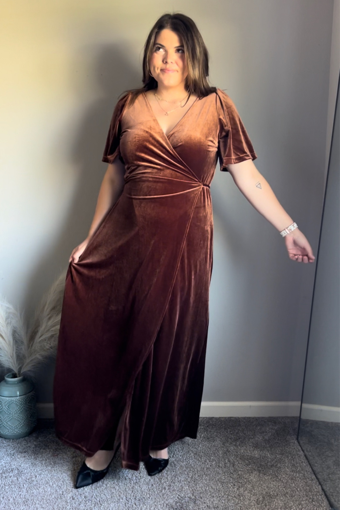 The girls are booked and busy and that means special events like weddings and work events. I had to show you for stunning options for Midsize wedding guest dresses or Midsize cocktail dresses from amazon for any event you have going on in the comingng this months!

midsize Wedding Guest dress, MIDSIZE Amazon haul, wedding guest dresses from Amazon, amazon fall fashion, size 12 outfit, midsize mom outfit? Family photo dresses 

#LTKSeasonal #LTKwedding #LTKmidsize


#LTKfindsunder50 #LTKstyletip #LTKHoliday