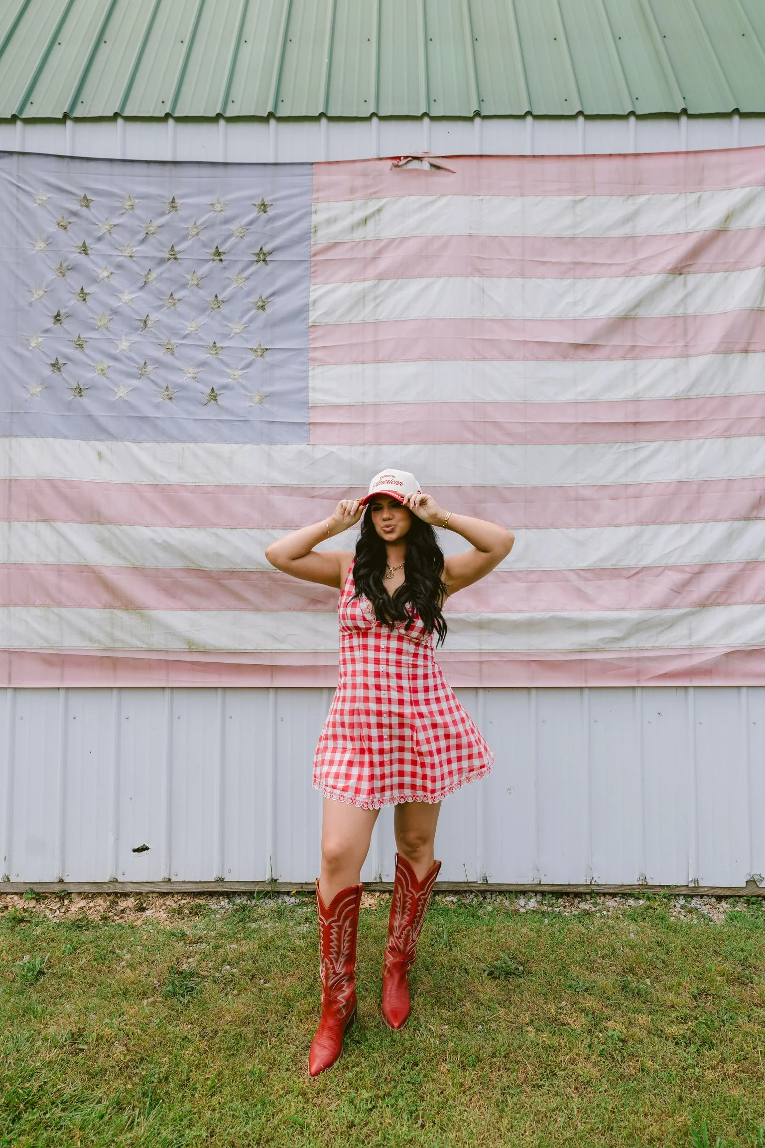 Kiss me I'm American - Red Vintage Trucker Hat | KenzKustomz