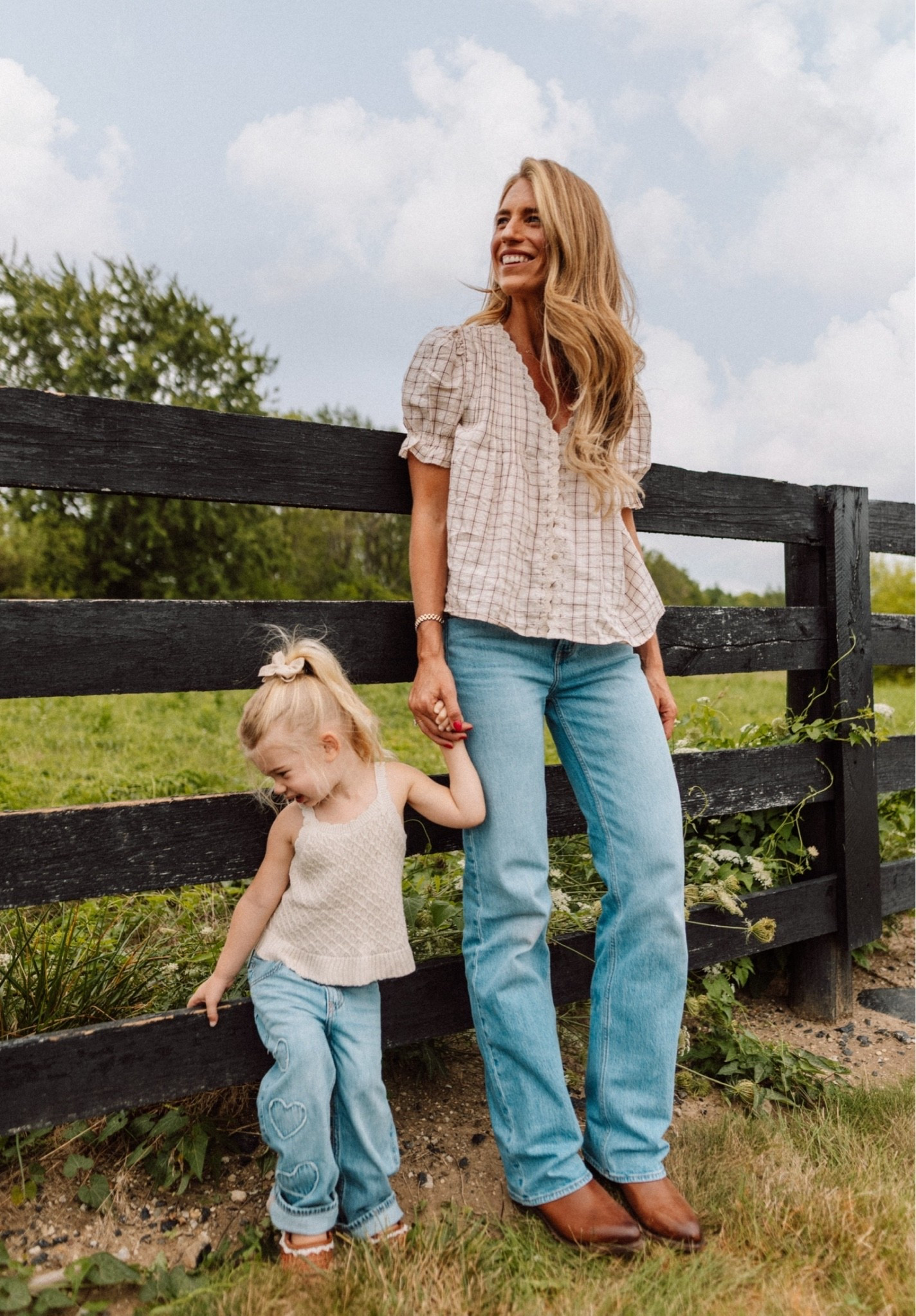 These jeans have a relaxed fit but still hug your booty and give it shape! They run tts - I’m wearing size 27 x-long.

#LTKSaleAlert #LTKTall #LTKmomlife