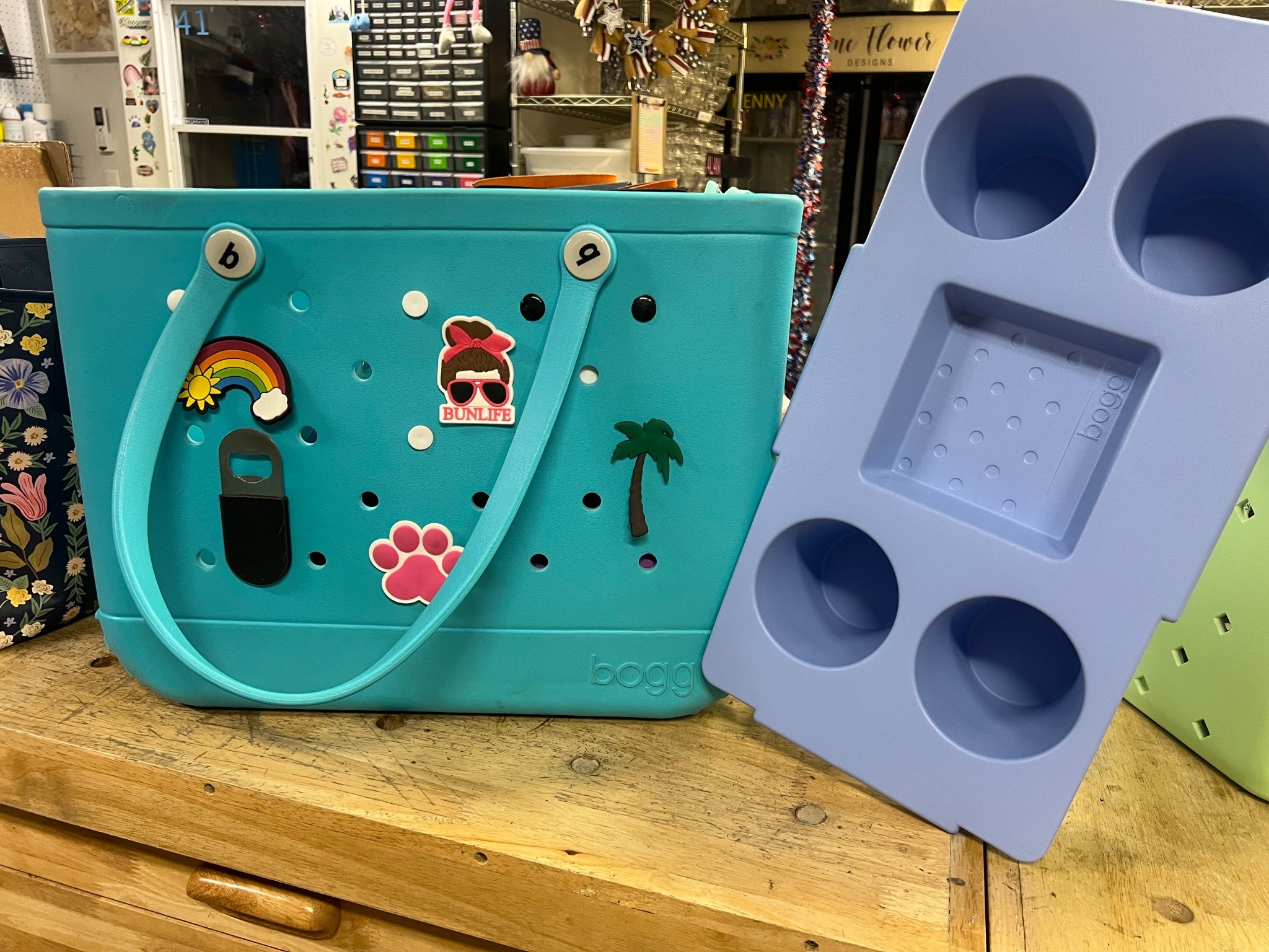 The bogg bag and tray are great! 