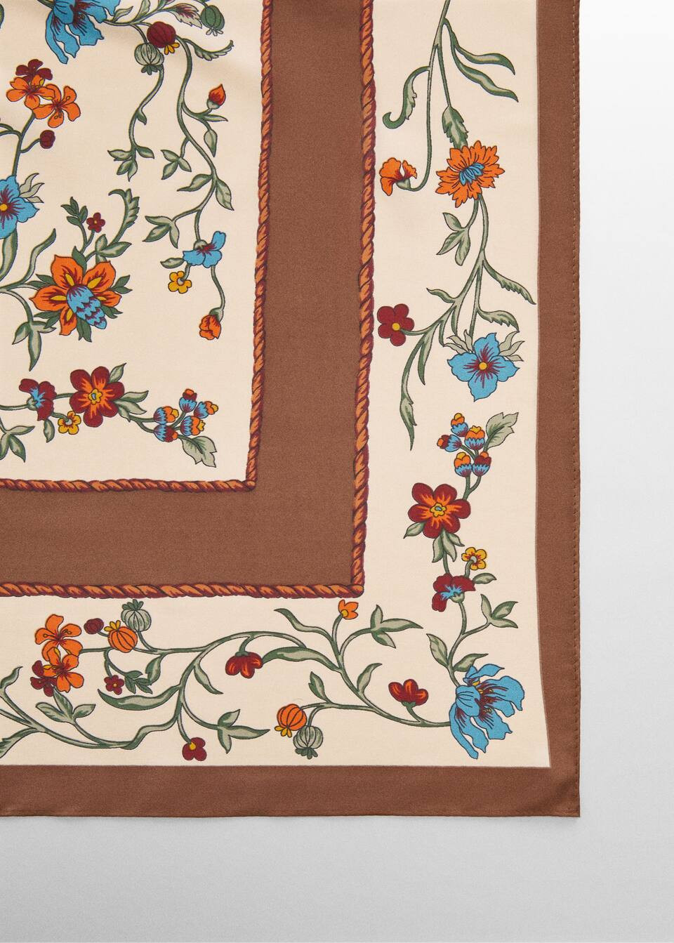 Floral printed scarf -  Women | Mango United Kingdom | MANGO (UK)