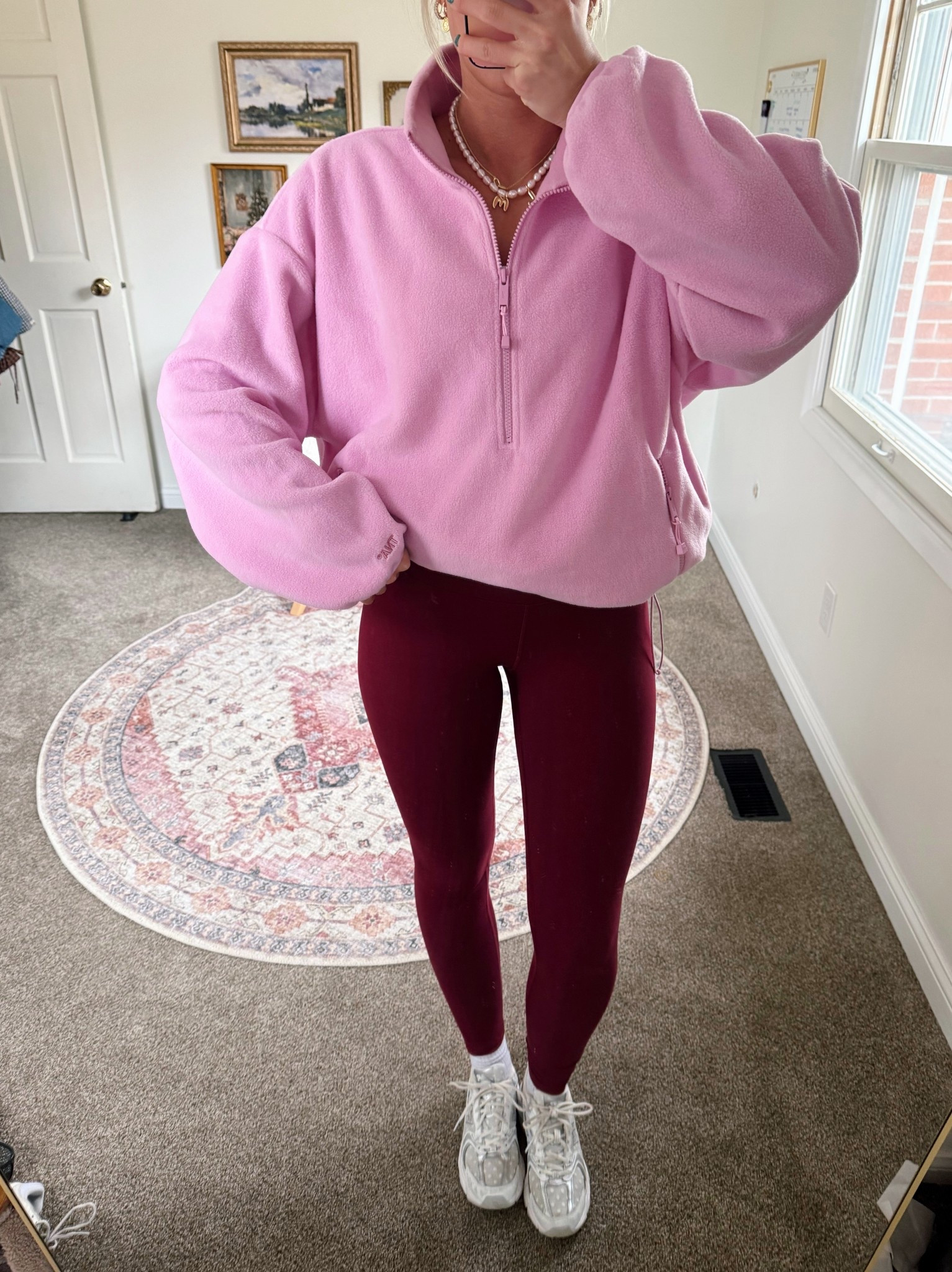 New Aritzia fleece 🩷🐙🧣 got a size Large!