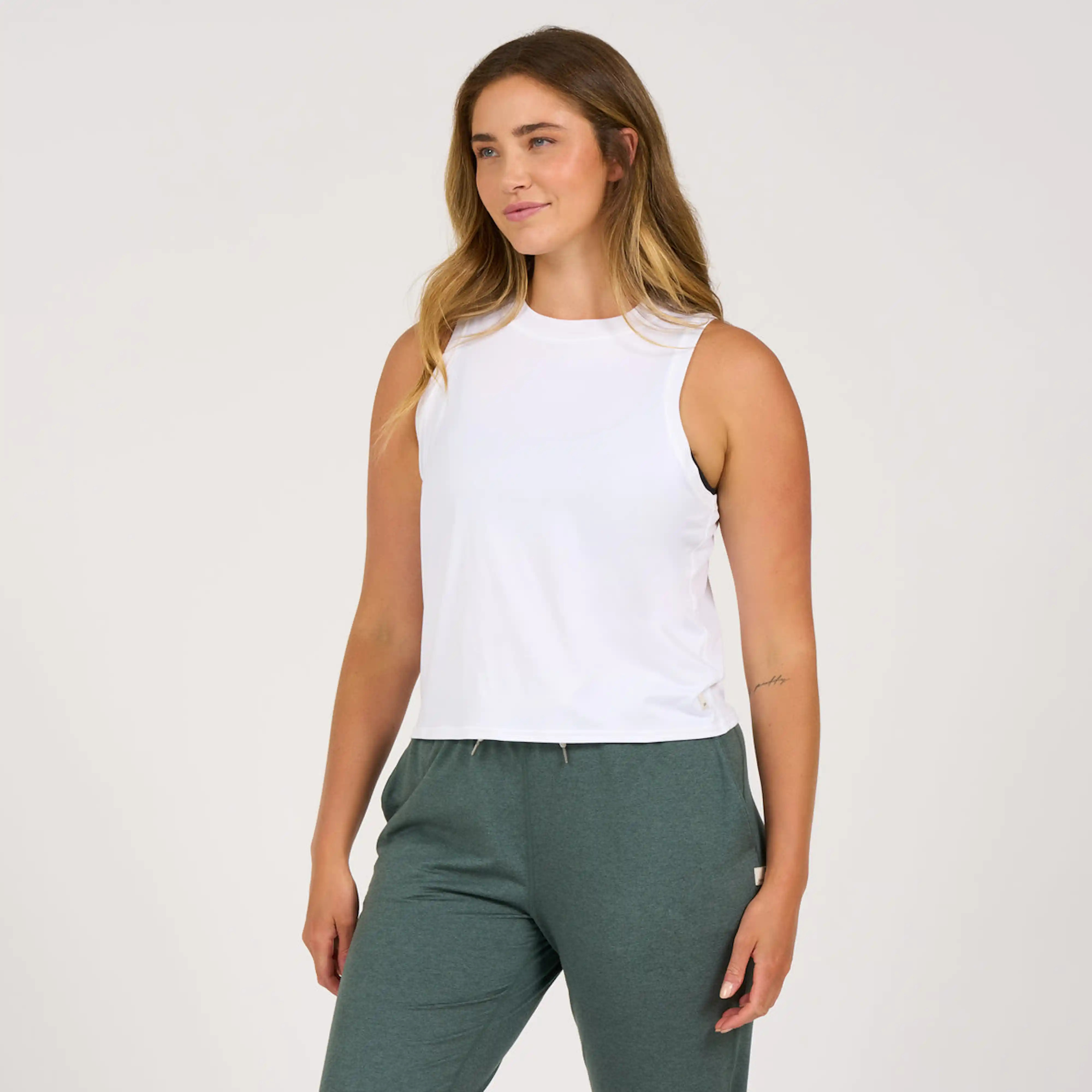 Energy Top | Vuori Clothing (US & Canada)