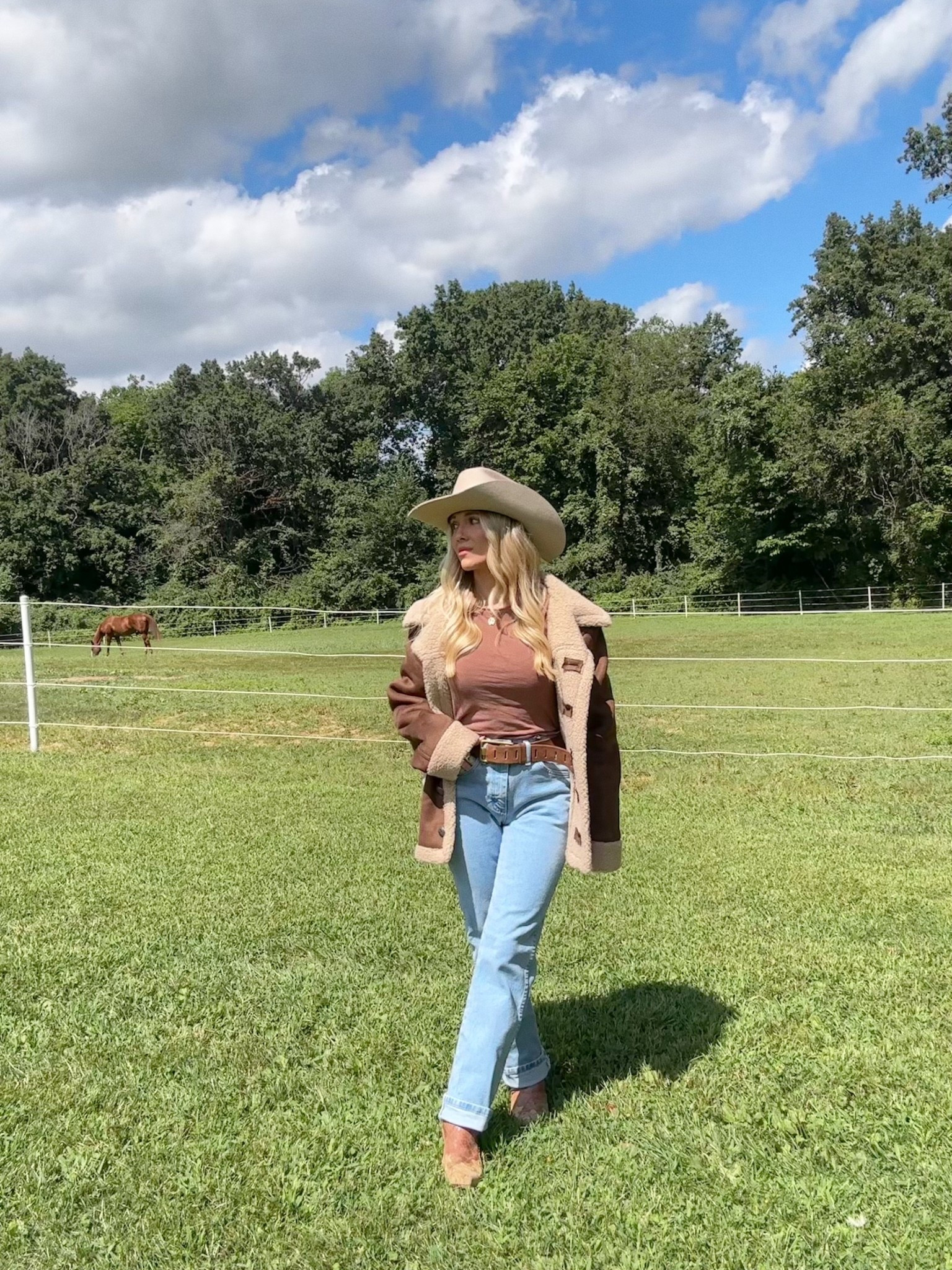 6.0K on LTK ✨🥹🤎 @wrangler

God’s timing is everything — when it’s meant for you, it won’t pass you by. 🙌🏼
So thankful for this community, the dream brands I get to work with (Wrangler 🤠 still has me screaming), and the fact that I get to do what I love every day because of y’all. 🤍 

#LTKSeasonal #LTKU #LTKStyleTip