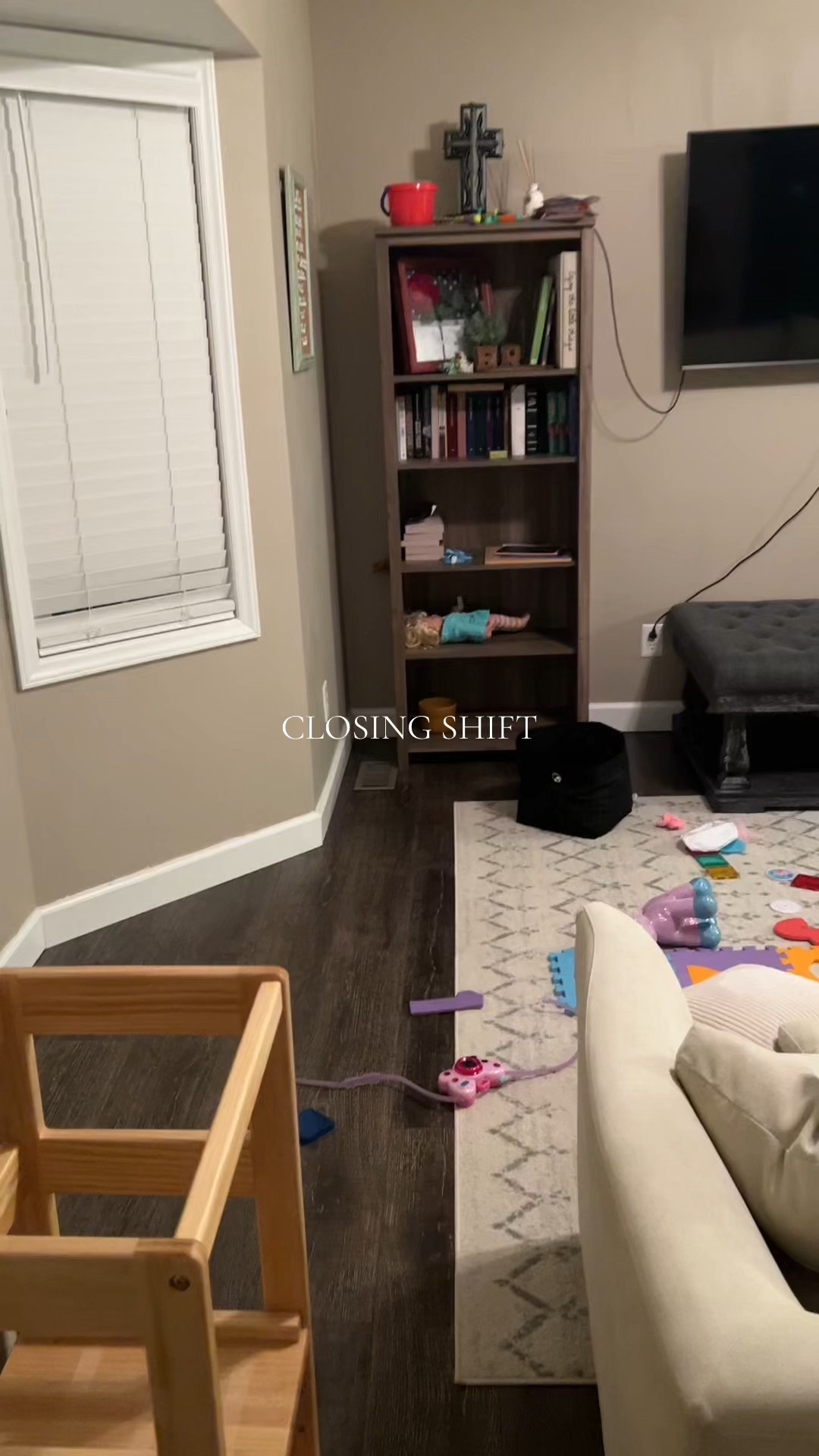 Closing Shift // clean and tidy with me after my girls go to bed! Toddler mom, cleaning, home, living room, kitchen, house, reset

#LTKFamily #LTKWatchNow #LTKHome