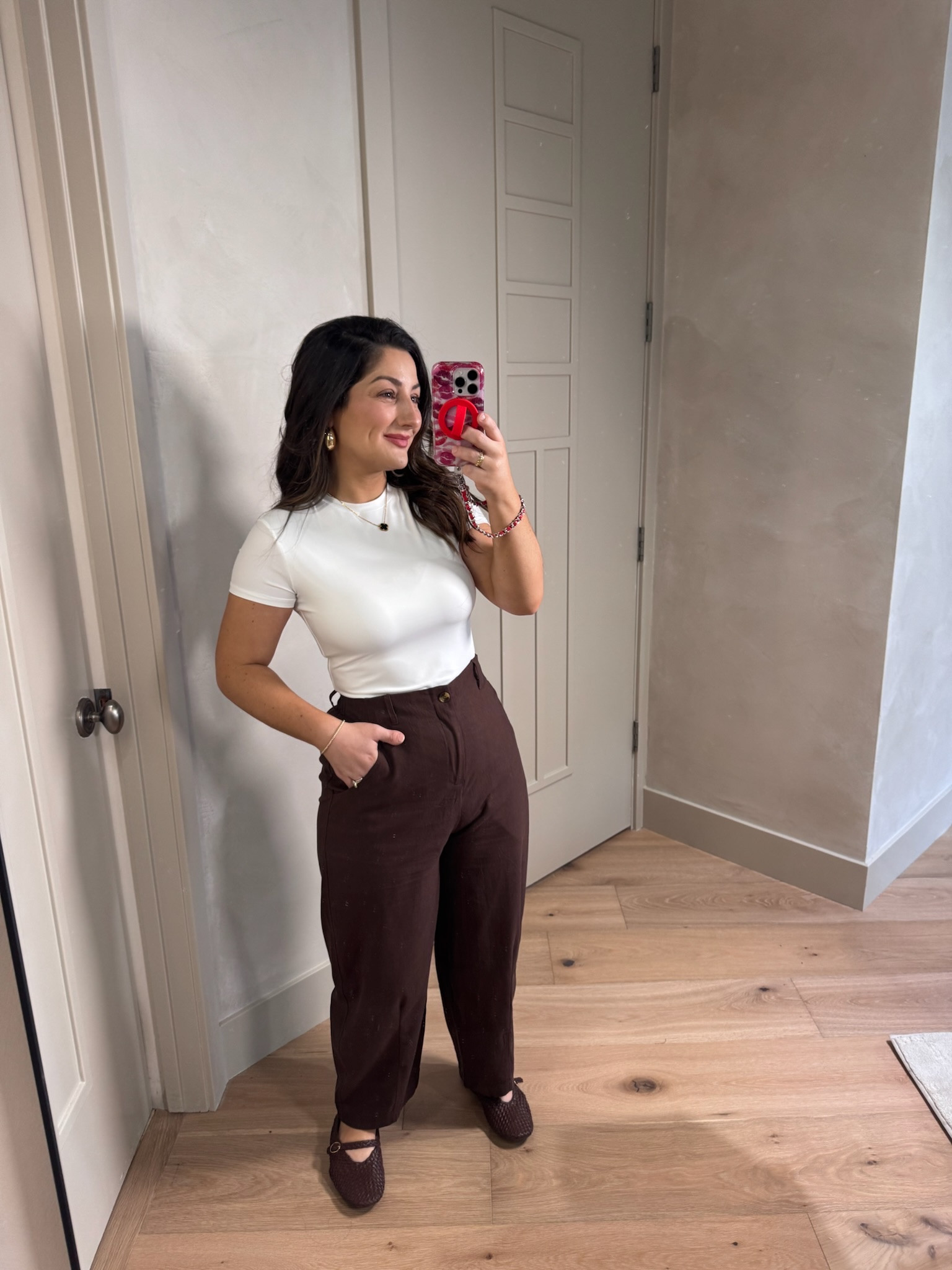 New favorite pair of linen-cotton blend pants from Amazon! 

Top size small
Pants size small color coffee 

5'0" 140lbs

#LTKPetite #LTKootd #LTKSaleAlert