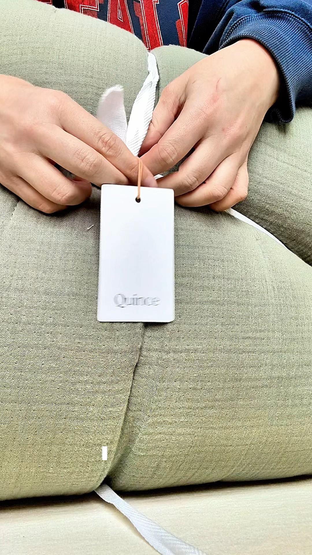 this quilt is absolute perfection forspring and summer, it's SO soft, barely needed to be steamed with the detailing, and the most stunning sage color! Use my code for 10% off your first purchase!
INFG-26FROMCITYTOSUBURBS10
•••
#springbedding #quincepartner #springdecor #bedroomrefresh #bedding