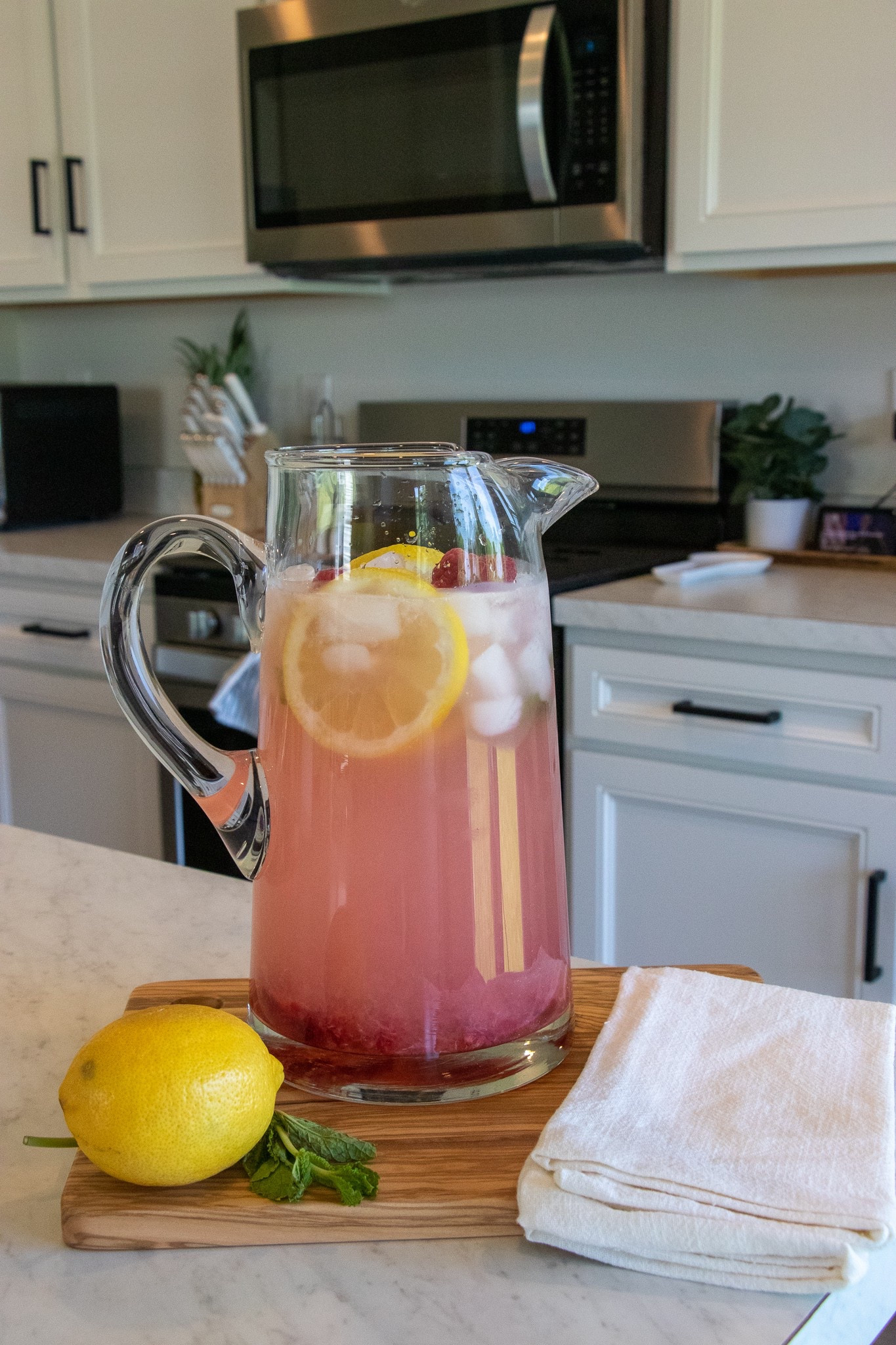 My raspberry honey lemonade! This is one of my OG recipes from when I first started Mocktail Girlie! 

If you’re looking for an easy, crowd-pleasing recipe to serve, this Raspberry Honey Lemonade is a must-try! Packed with fresh flavors and a touch of sweetness! 🍯

Ingredients (Serves 6-8)
• 1 Pack of raspberries
• 2 oz lemon juice
• 2 oz honey honey
• 10 mint leaves
• 52 oz bottle of lemonade
• garnish: lemon wheels and mint sprigs

#mocktails #mocktailgirlie #mocktailrecipe #spring #springrecipe #raspberry #lemonade

#LTKParties #LTKSeasonal #LTKHome