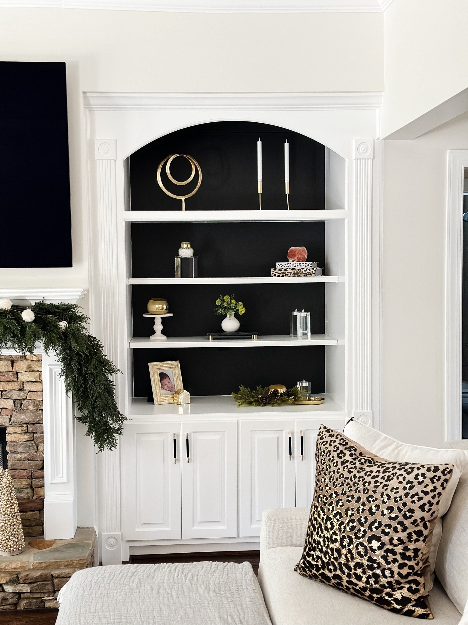 Holiday decor 

#LTKfindsunder50 #LTKSeasonal #LTKHoliday