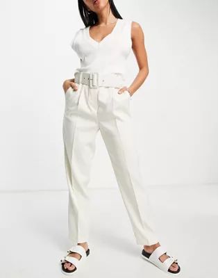 Vero Moda belted waist cropped trousers in cream | ASOS (Global)
