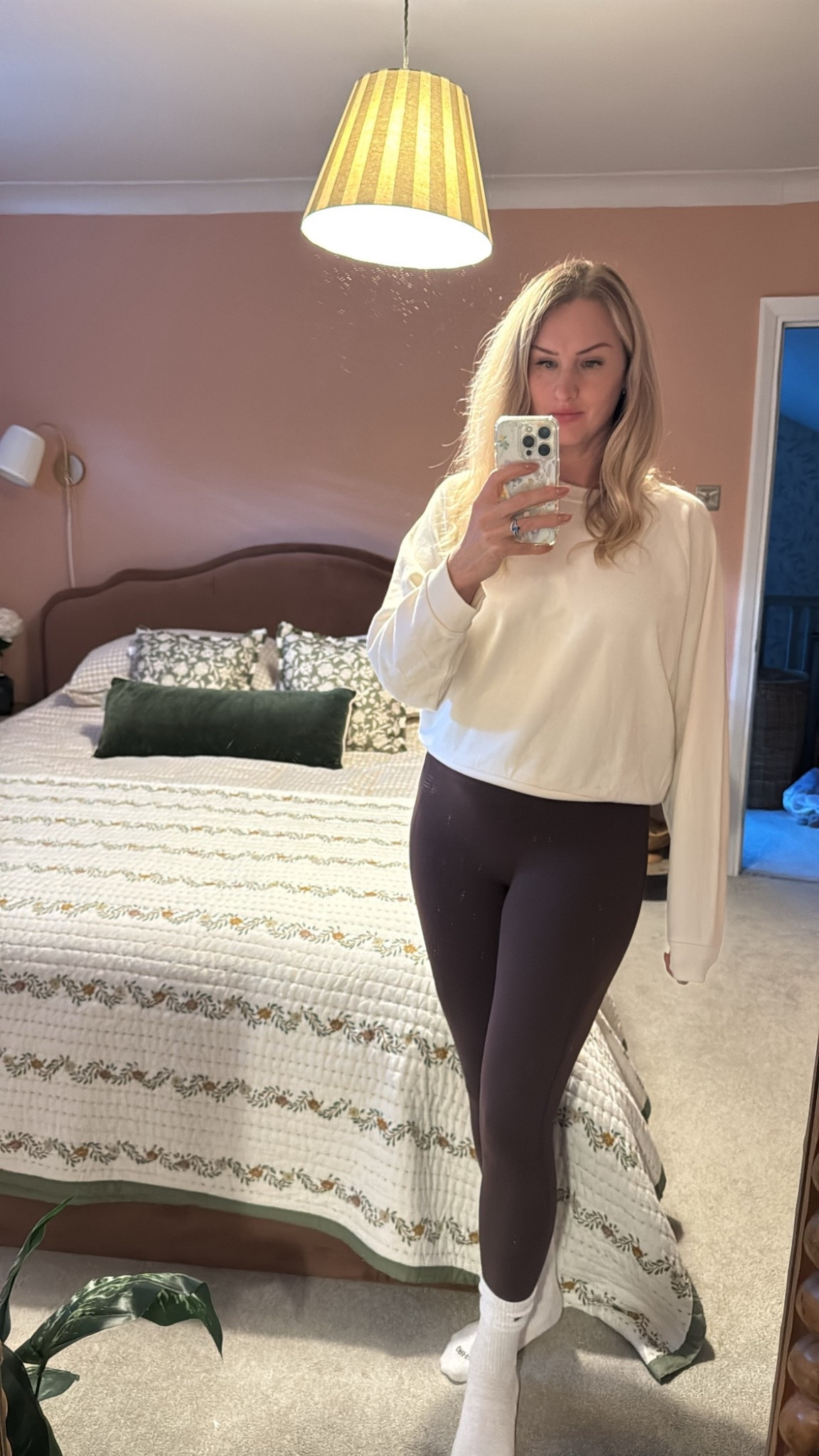 Getting those cosy autumn essentials stocked up now and inadvertently dressing like my bedroom 

#LTKuk #LTKautumn #LTKmidsize