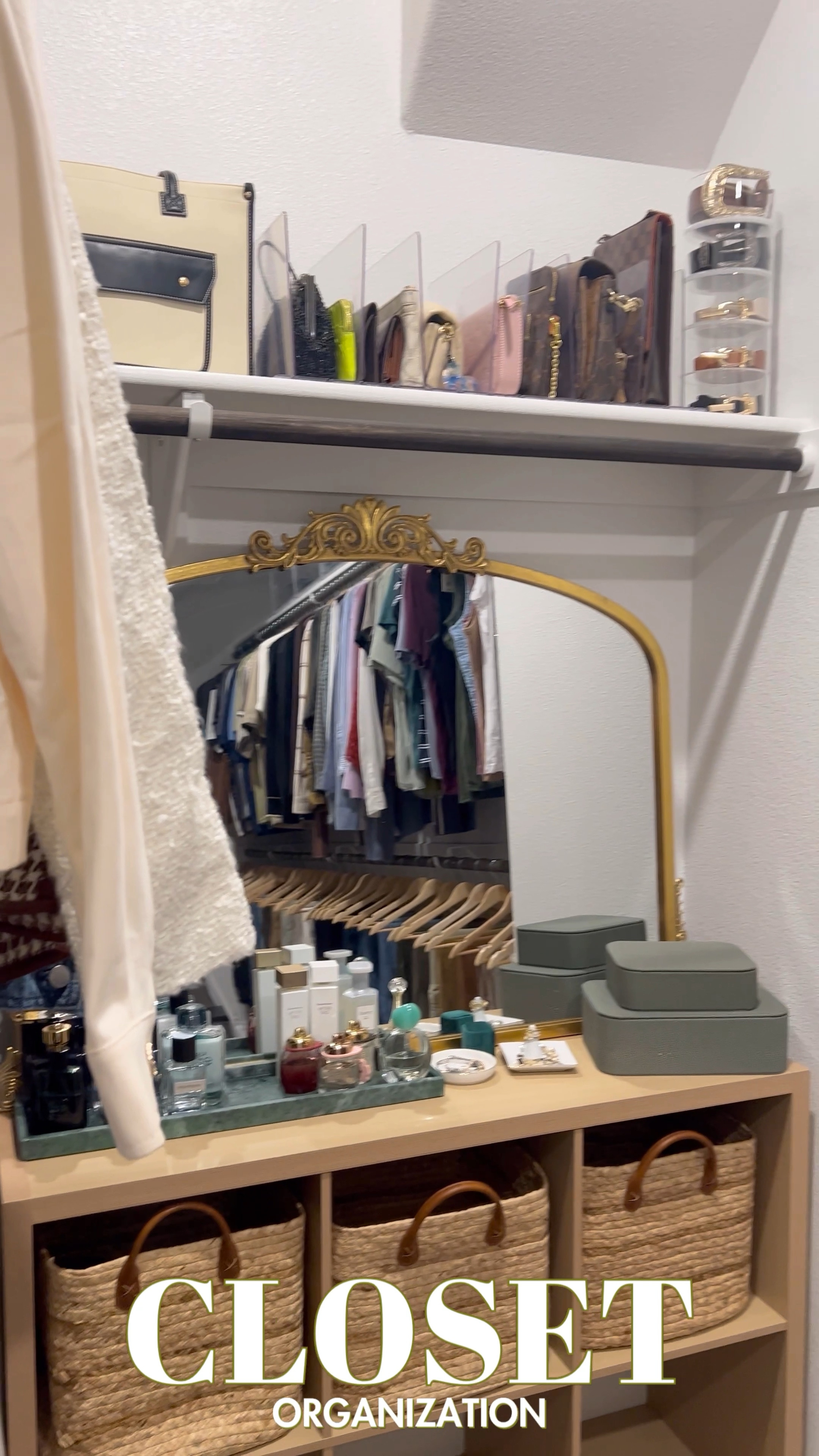 Your builder grade closet can look good too! 🤩

The green boxes are no longer available but linked the same style in brown. 

CLOSET | CLOSET ORGANIZATION | ORGANIZER | ORGANIZATION | HANGERS | BAG DIVIDERS | DIVIDERS | SHELF DIVIDER | BELT STORAGE | STORAGE | AMAZON | TARGET 

#LTKFindsUnder100 #LTKHome #LTKVideo