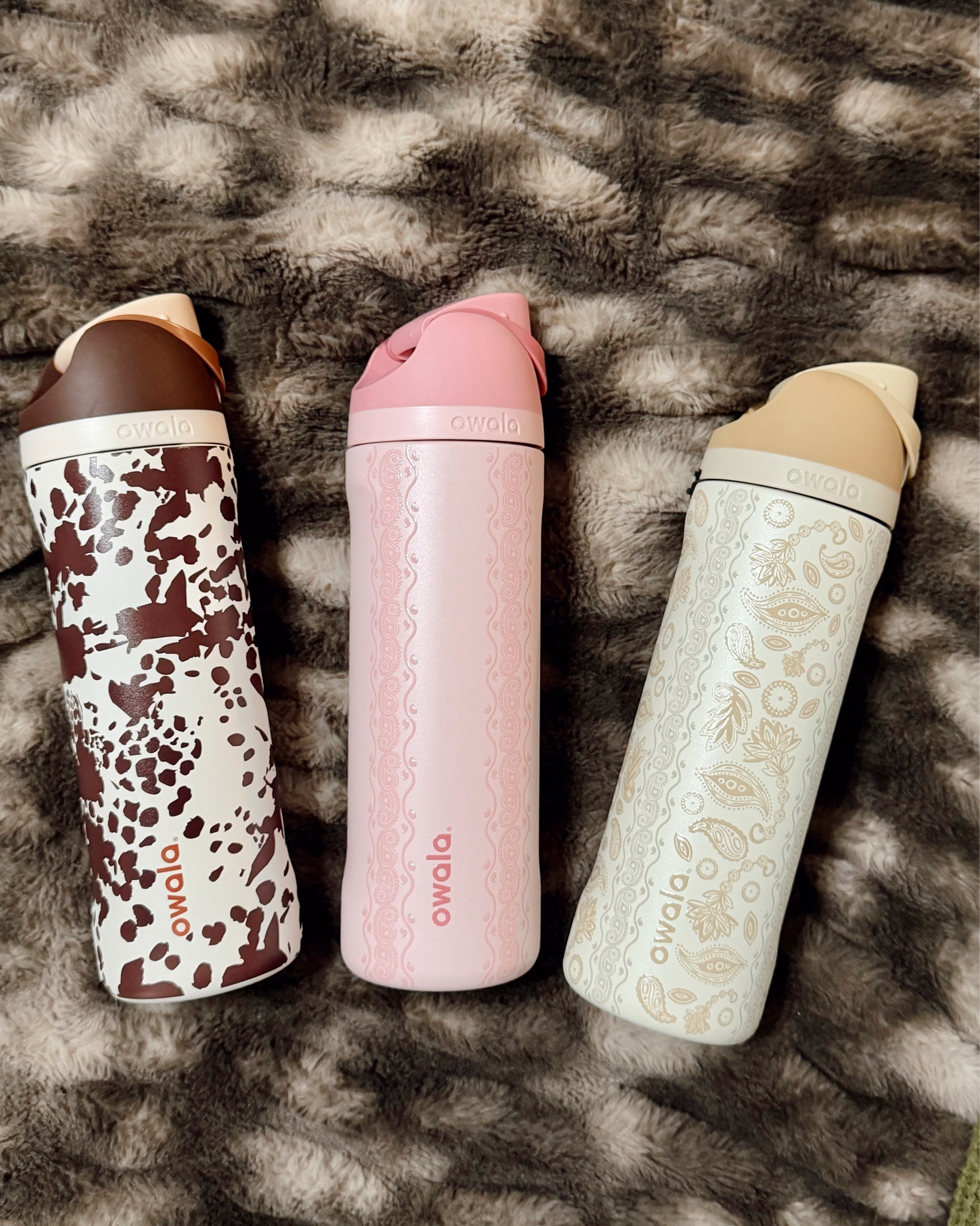 
NEW! 🤠 OWALA 24oz. Special Edition Western Collection stainless steel water bottle. 
🤎 Cowgirl Core
🩷 Painted Canyon 
💛 Spur of the Moment 

Western flare | Western Style | paisley print | cow print | boho style | fitness | 
country concert outfits

#LTKActive #LTKfitnessgoals #LTKMothersDay