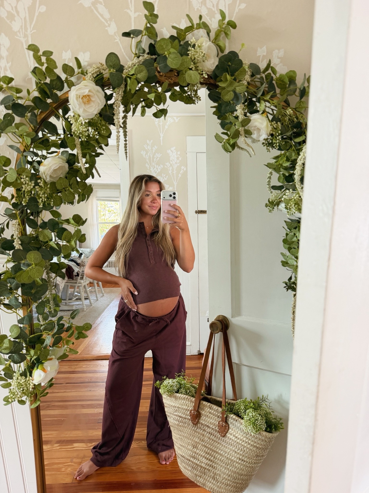 New set from @Aerie 🤍 loving their new Royal Berry color!🫶🏼

#LTKootd #LTKmomlife #LTKgrwm