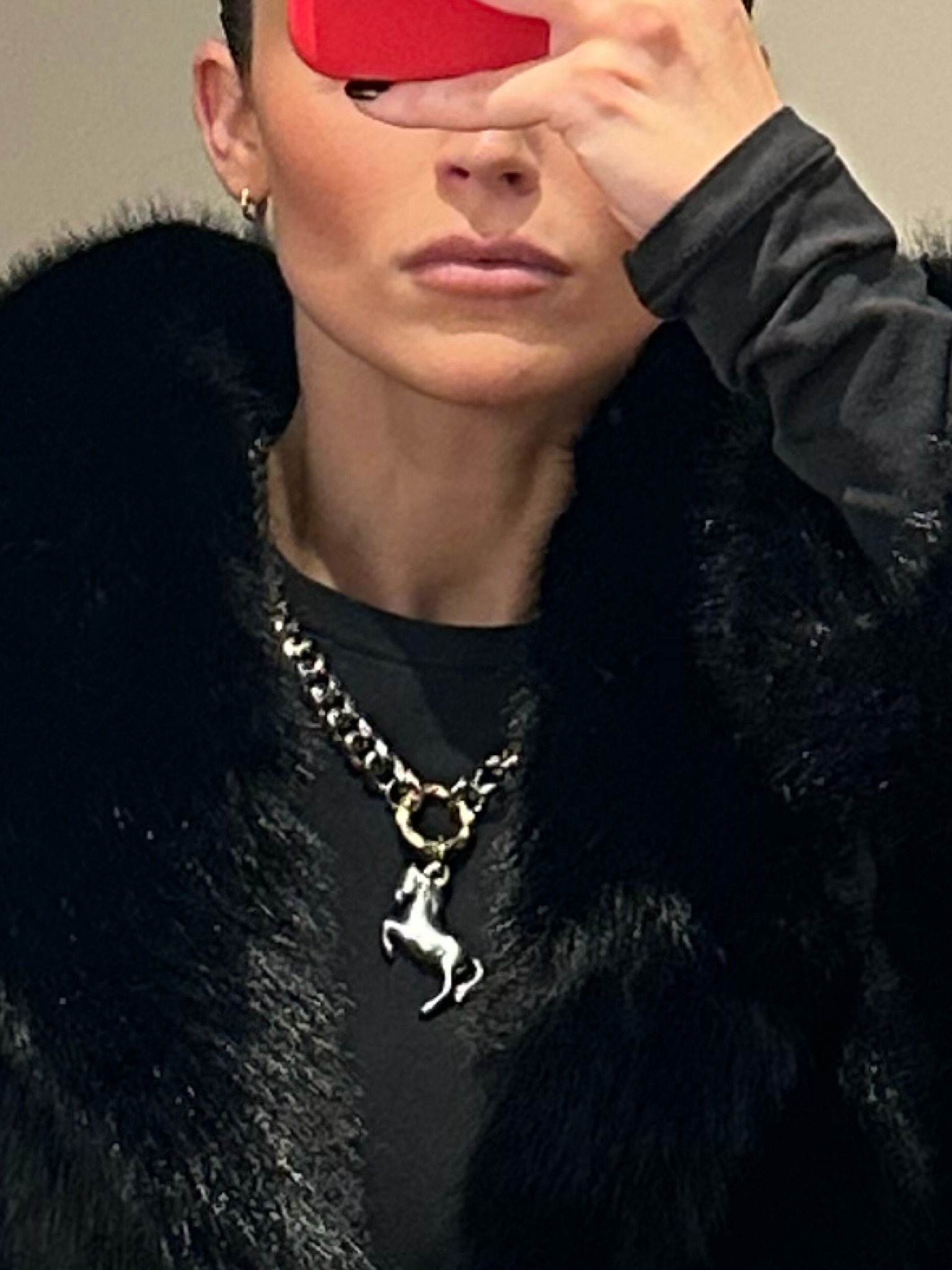 My fav necklace ever that everyone always asks about 🤍

#LTKStyleTip #LTKGiftGuide #LTKHoliday