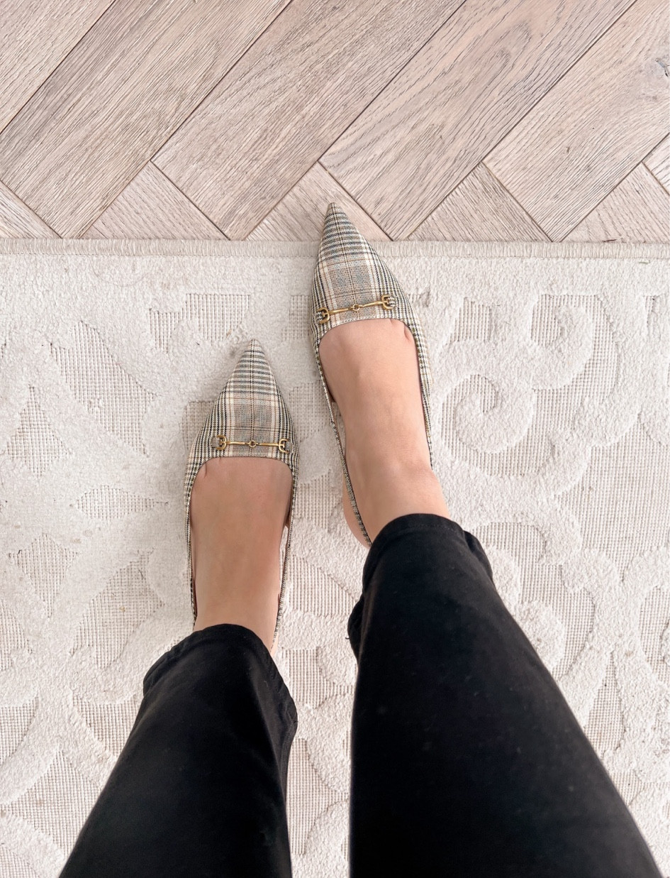 My NSale shoe finds! All practical heel heights, so comfortable and utterly gorgeous! 

Summer shoes, Summer Shoe Inspiration, Kitten Heels, Summer Outfit Inspiration, Wardrobe Staple, Sam Edelman 

#LTKSummerSales #LTKxNSale #LTKSeasonal